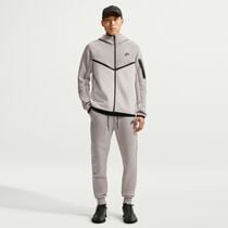 Nike Tech