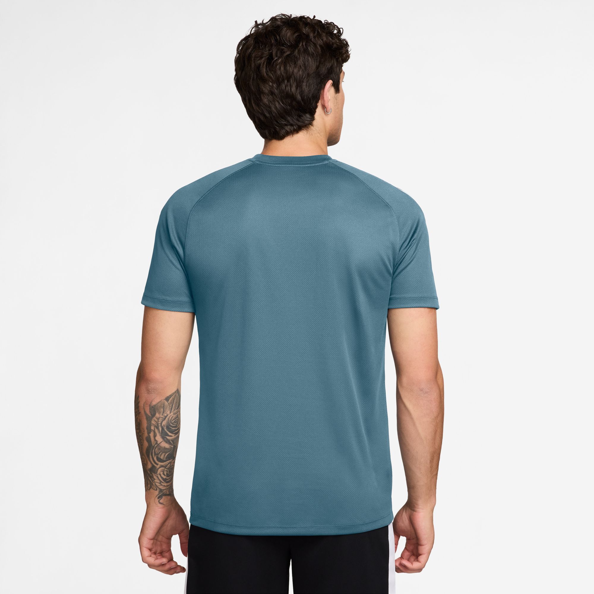 Nike Strike image number 1