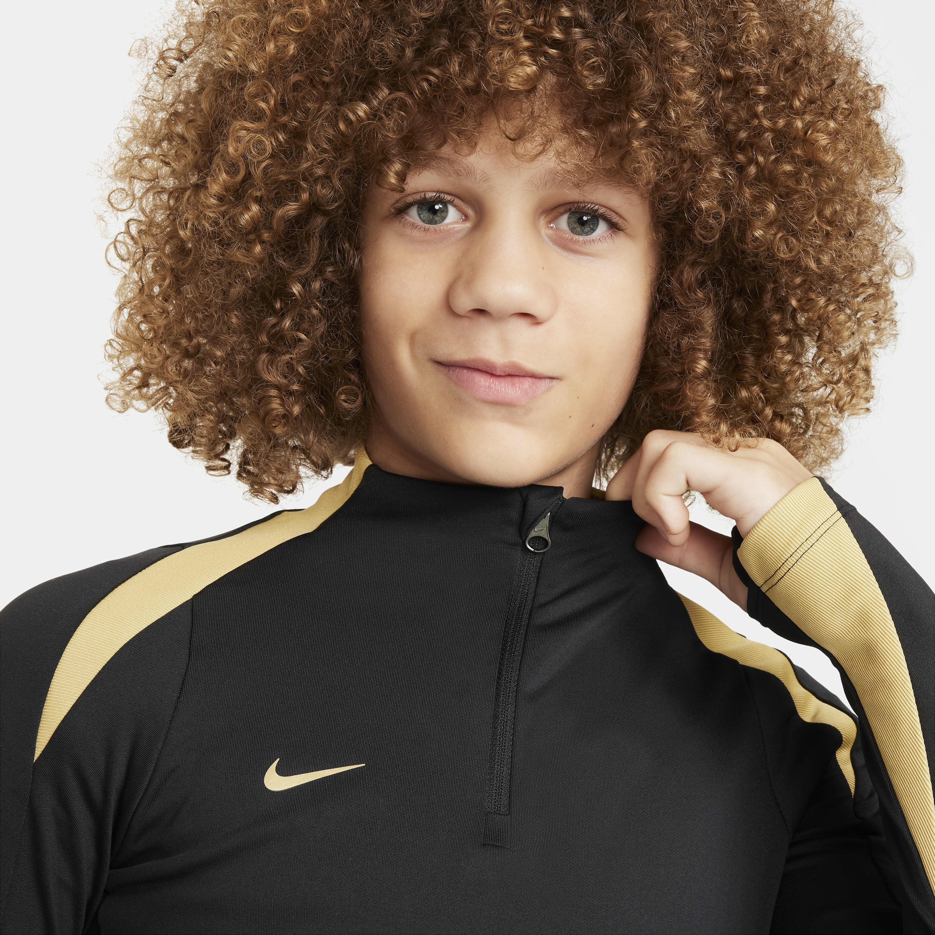 Nike Dri-FIT Strike image number 2