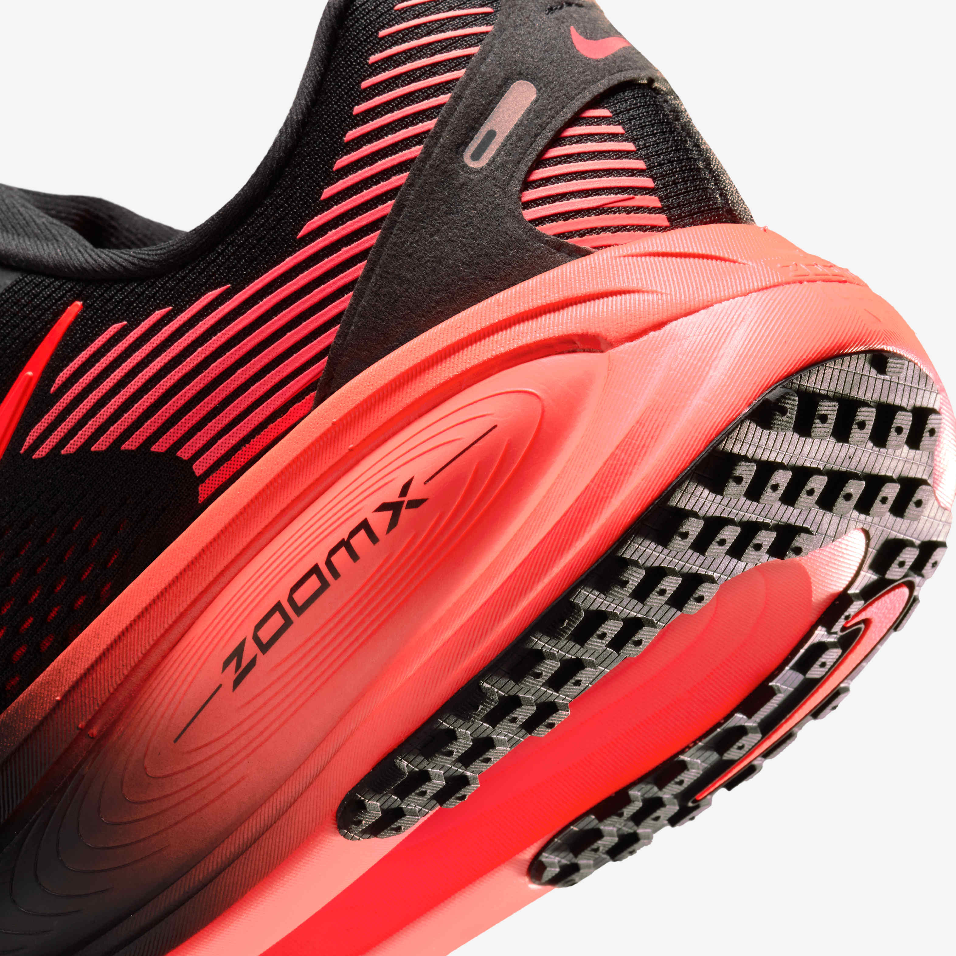 Nike Vomero 18 image number 7