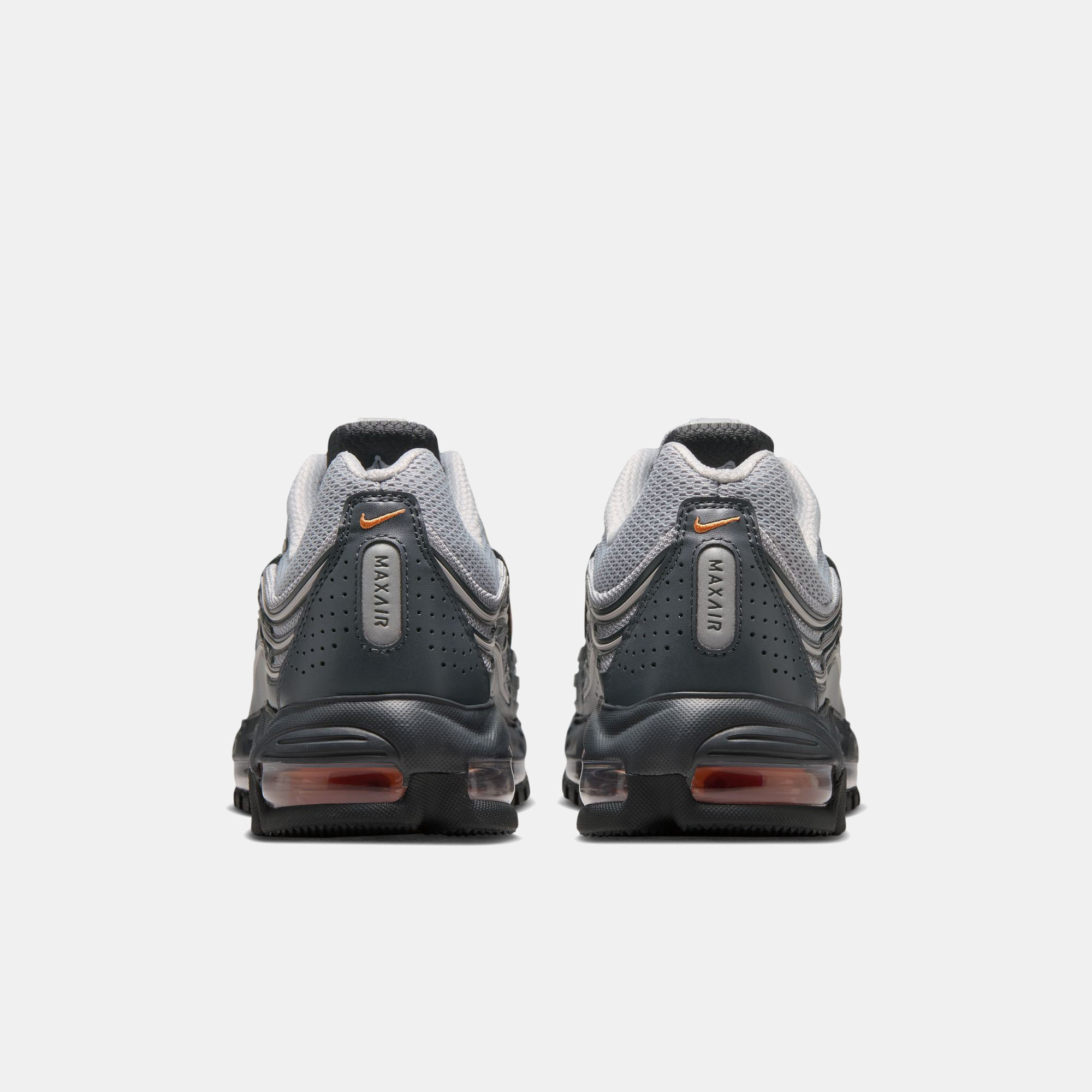 Zoom image