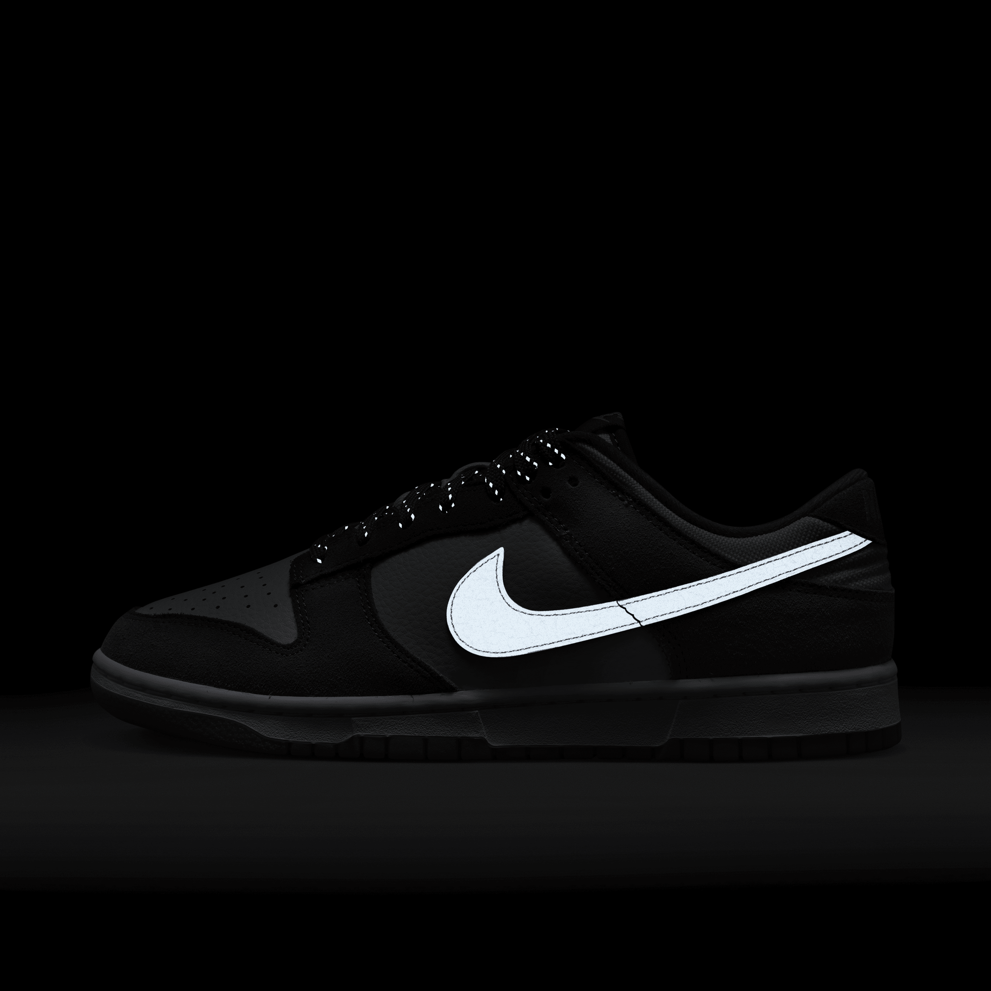 Nike gunmetal hot sale dunks quantity