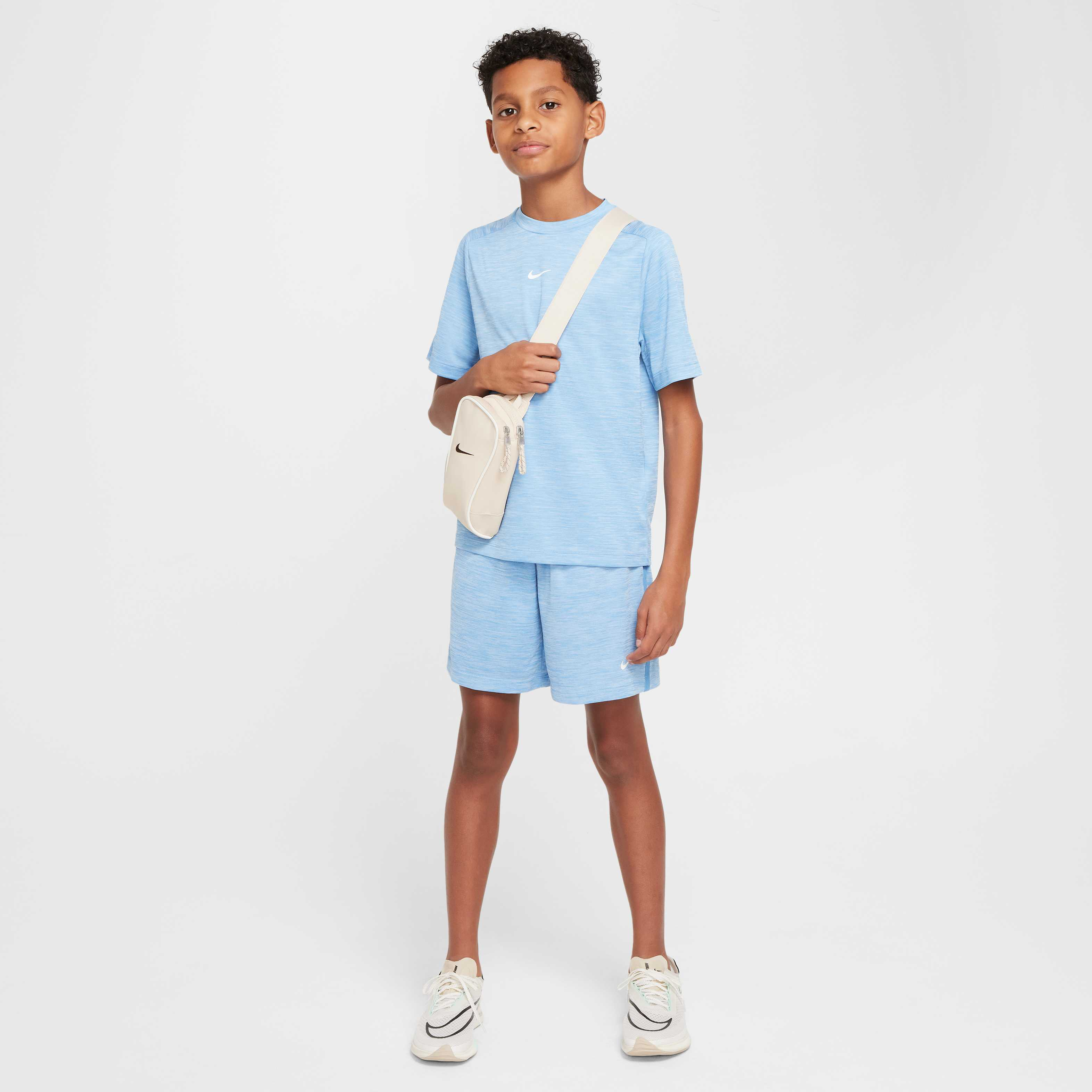 نايكي مالتي image number 6