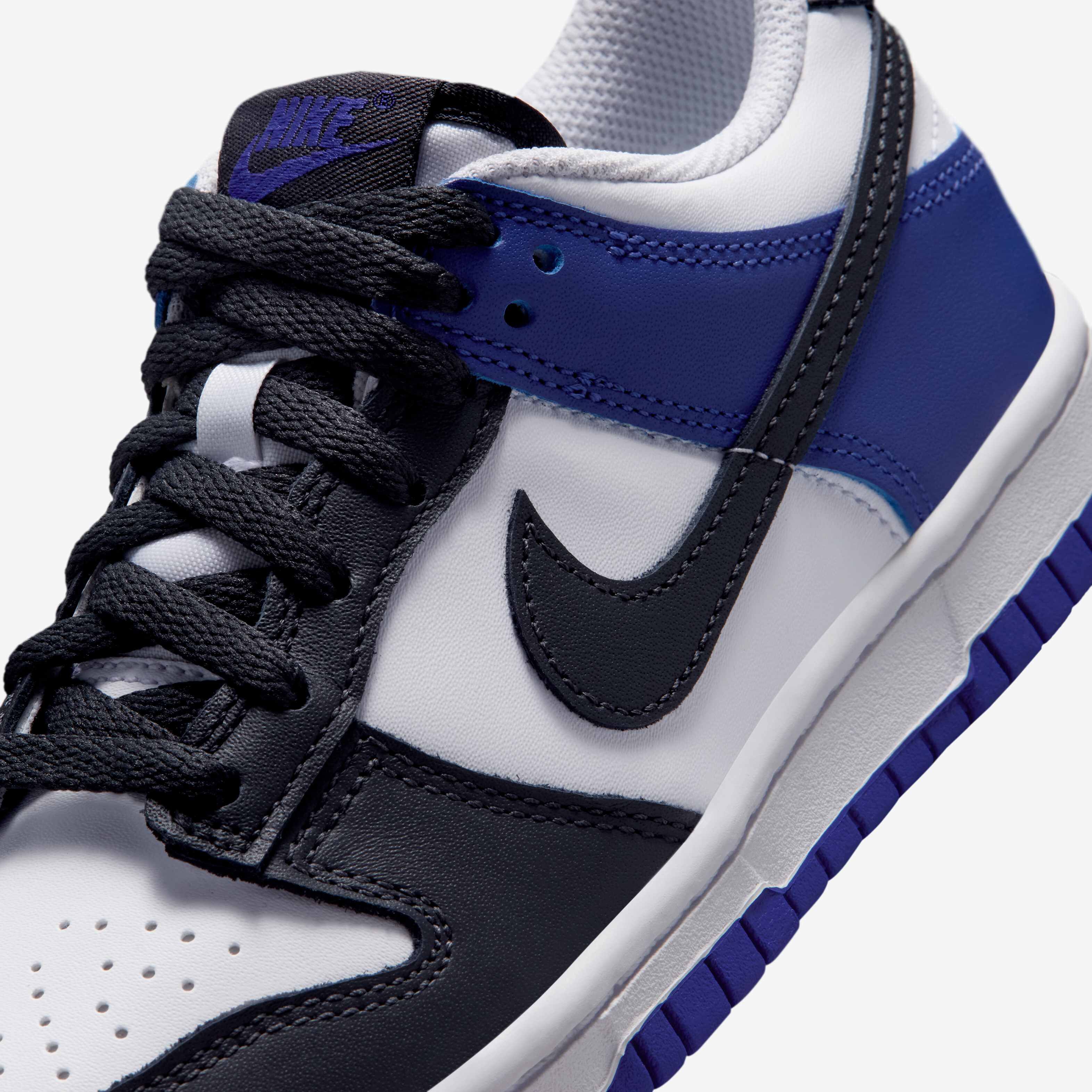 Nike Dunk Low image number 6
