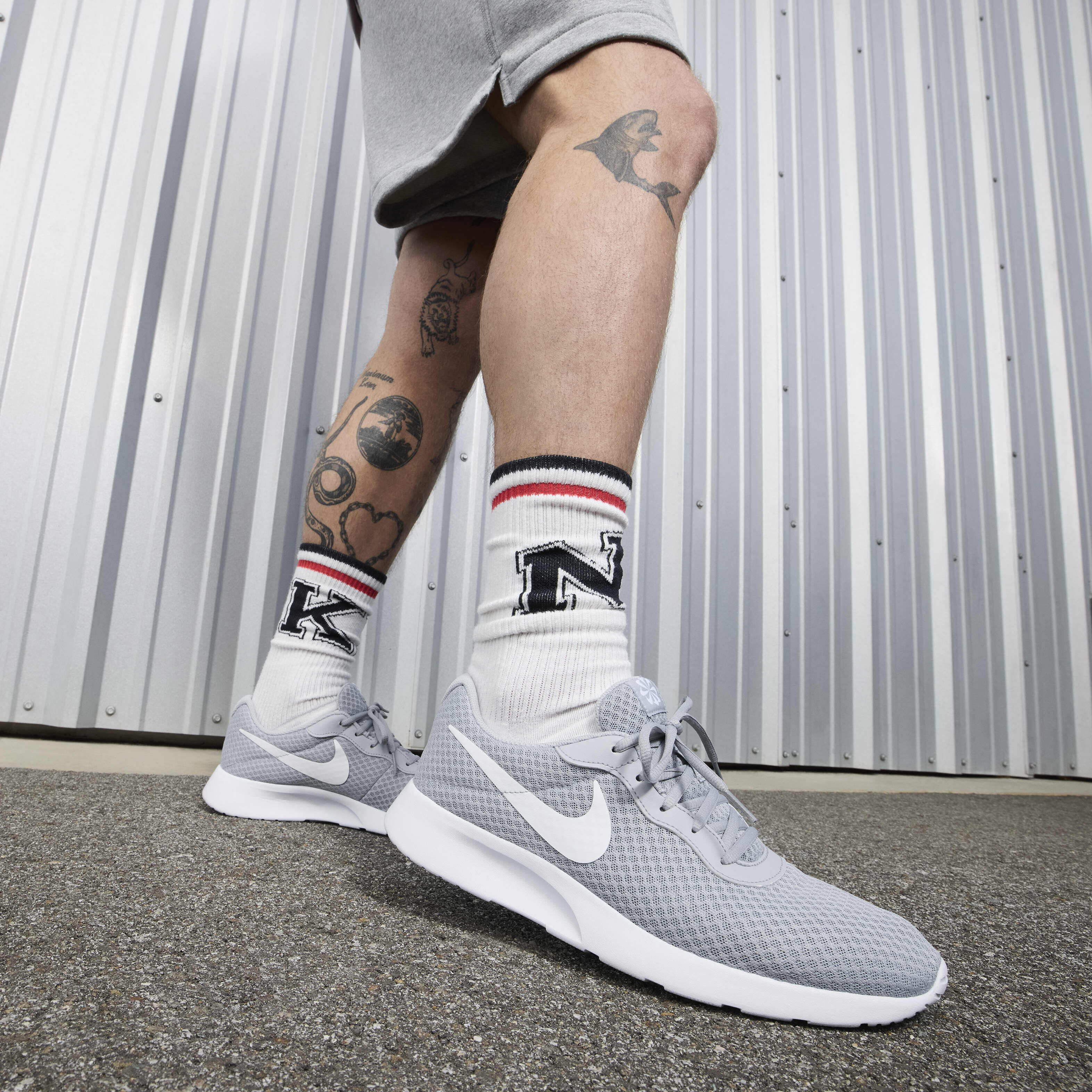 Buy Nike Tanjun Men s Shoes Nike Saudi Official