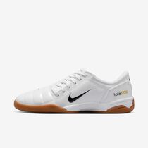 Nike Total 90