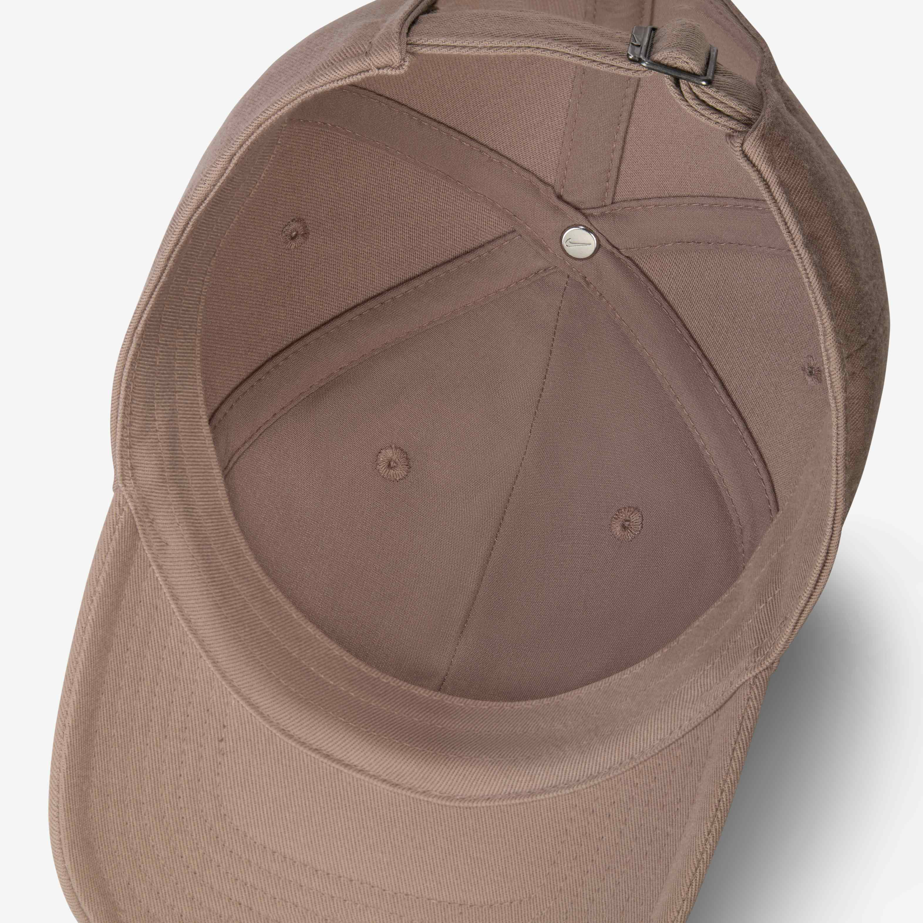 نايكي كلوب image number 4