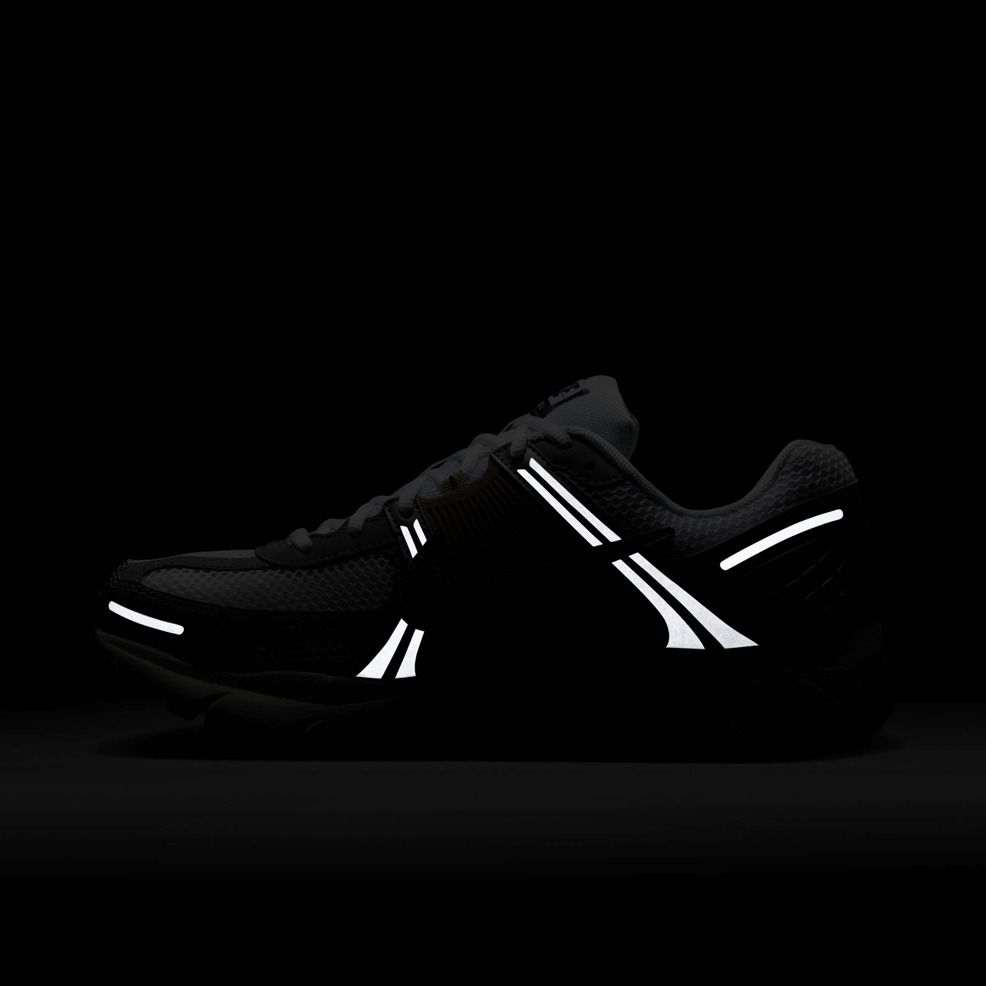 Nike Zoom Vomero 5 image number 11