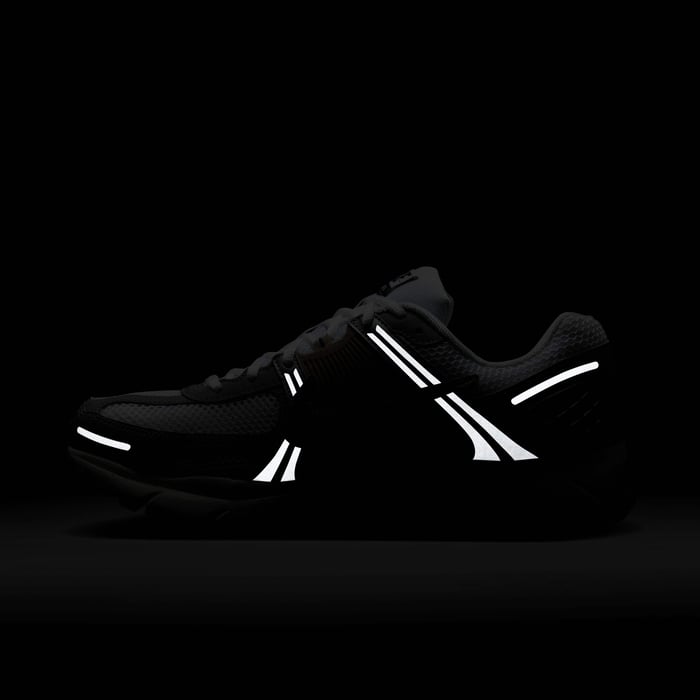 نايكي زووم فوميرو 5 image number 11 نايكي زووم فوميرو 5 image number 11