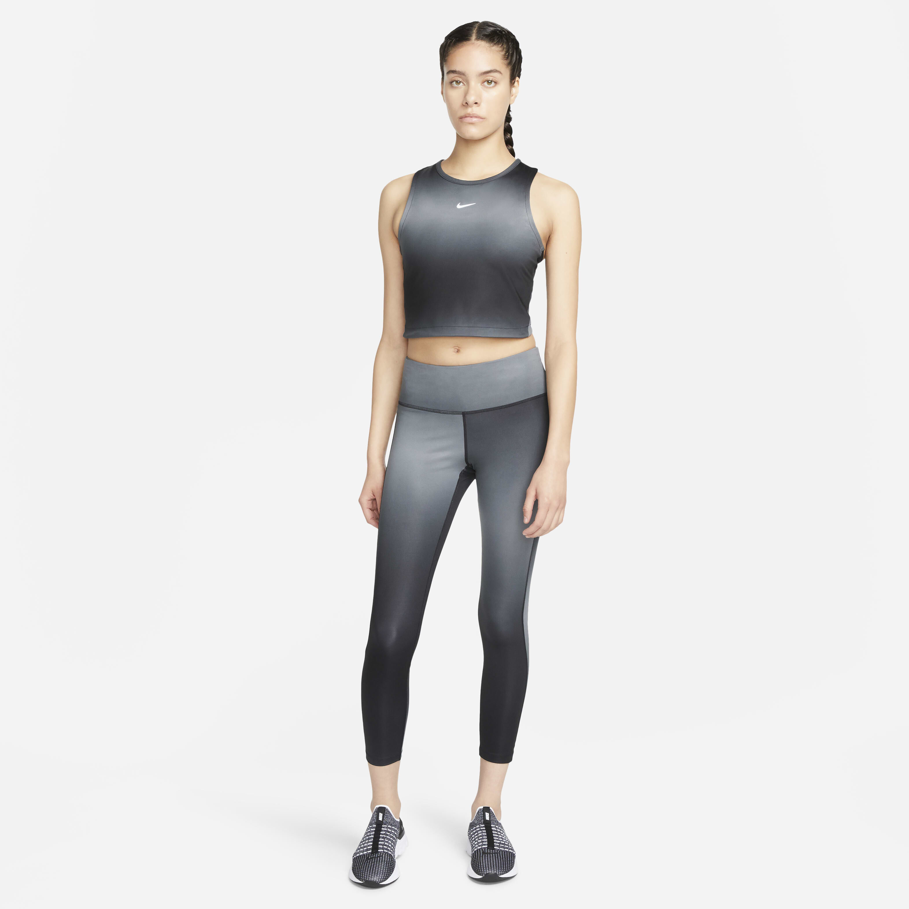 Buy Nike Fast Women s Mid Rise 7 8 Gradient Dye Running Leggings with Pockets Black Nike Saudi Official