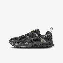 Nike Vomero 5