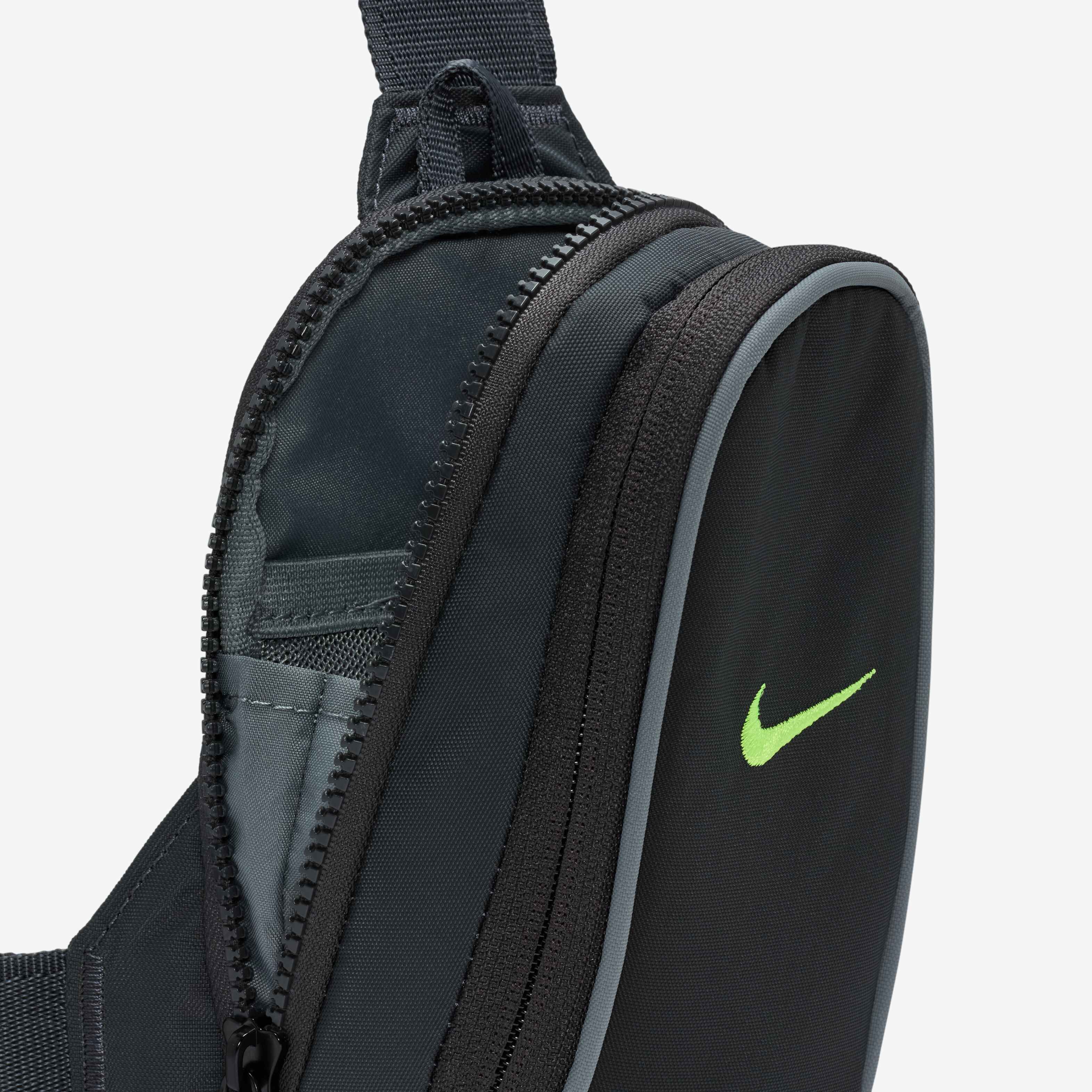 Nike Sportswear Essentials image number 3