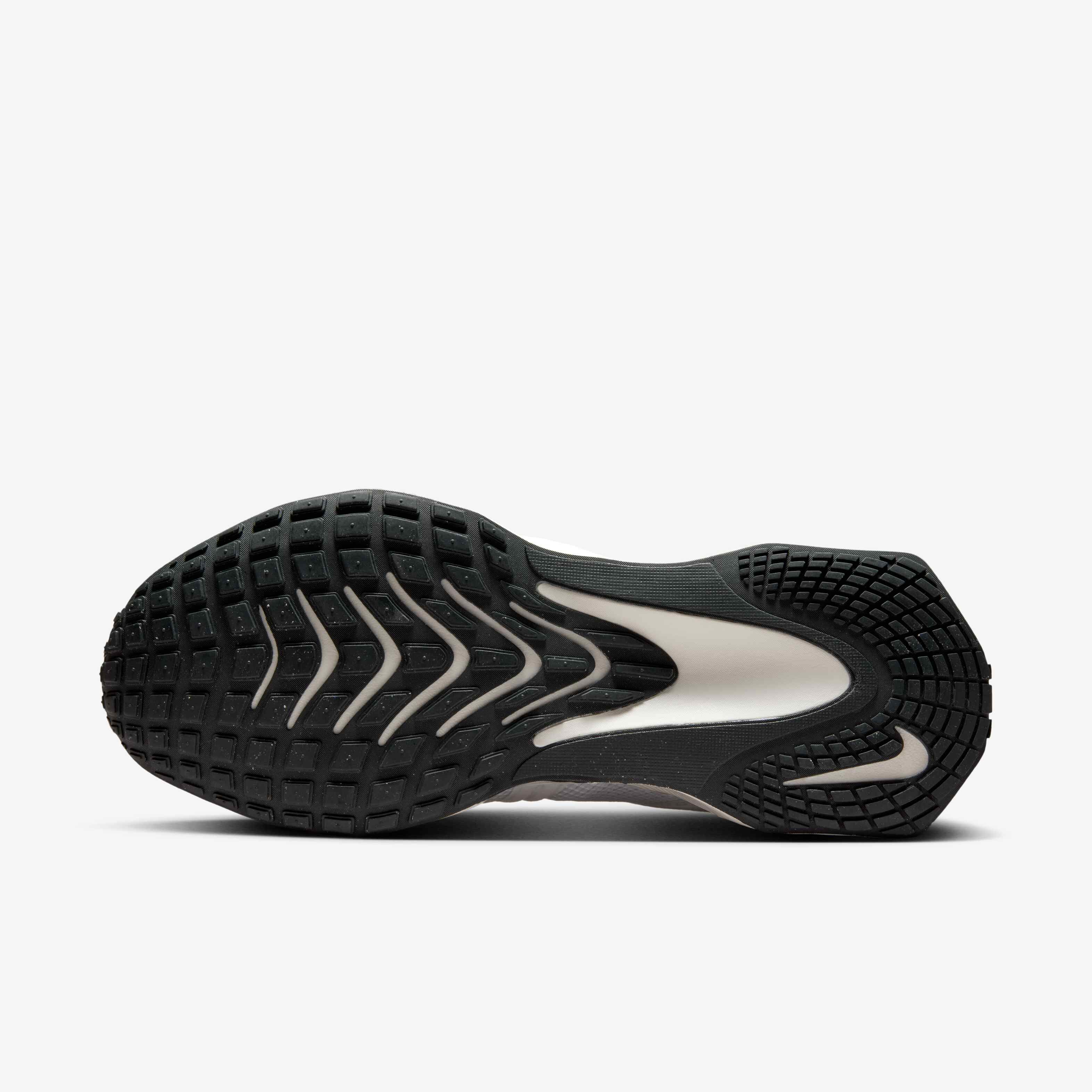 نايكي ميترو تك image number 1