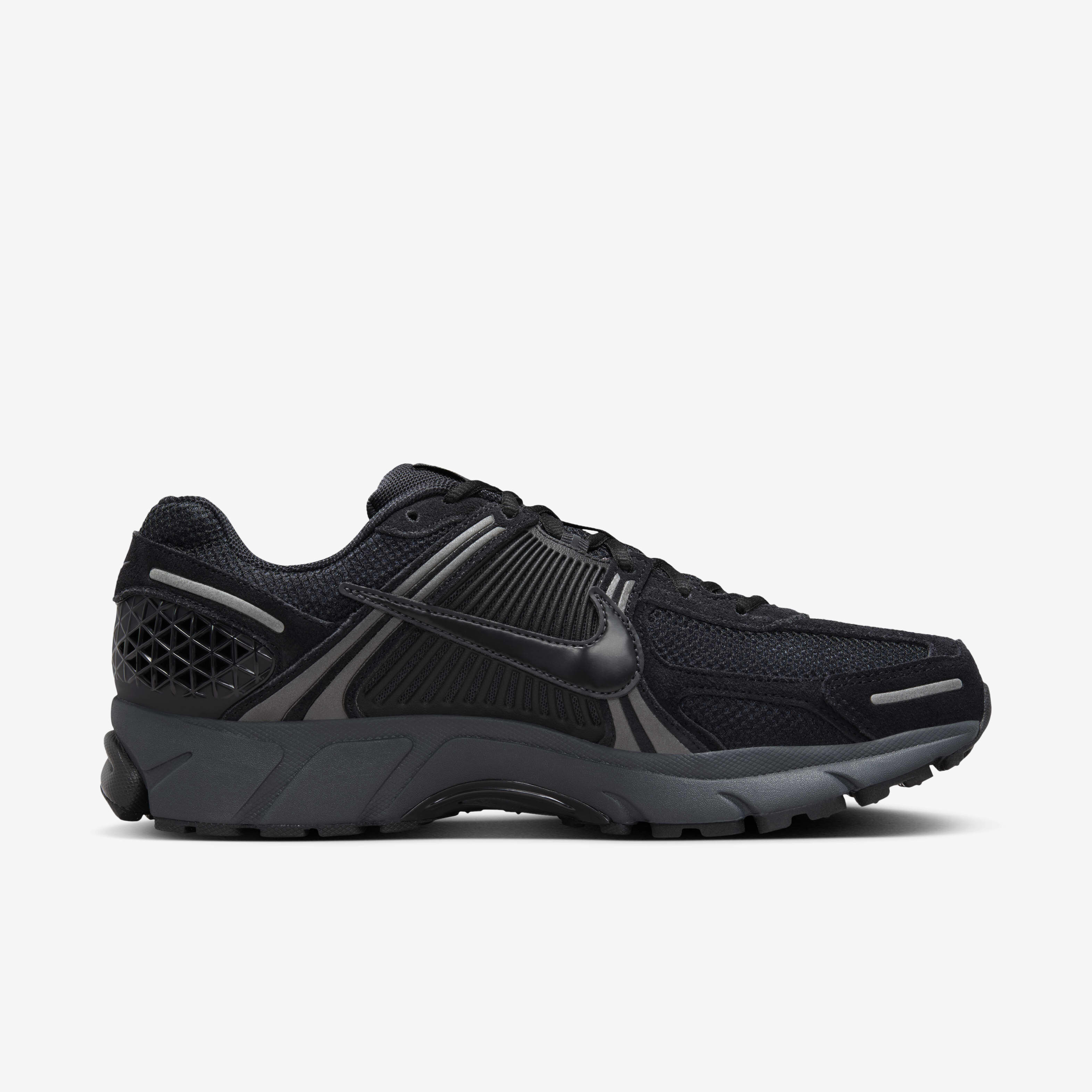 Nike zoom vomero 5 sp men's shoe store