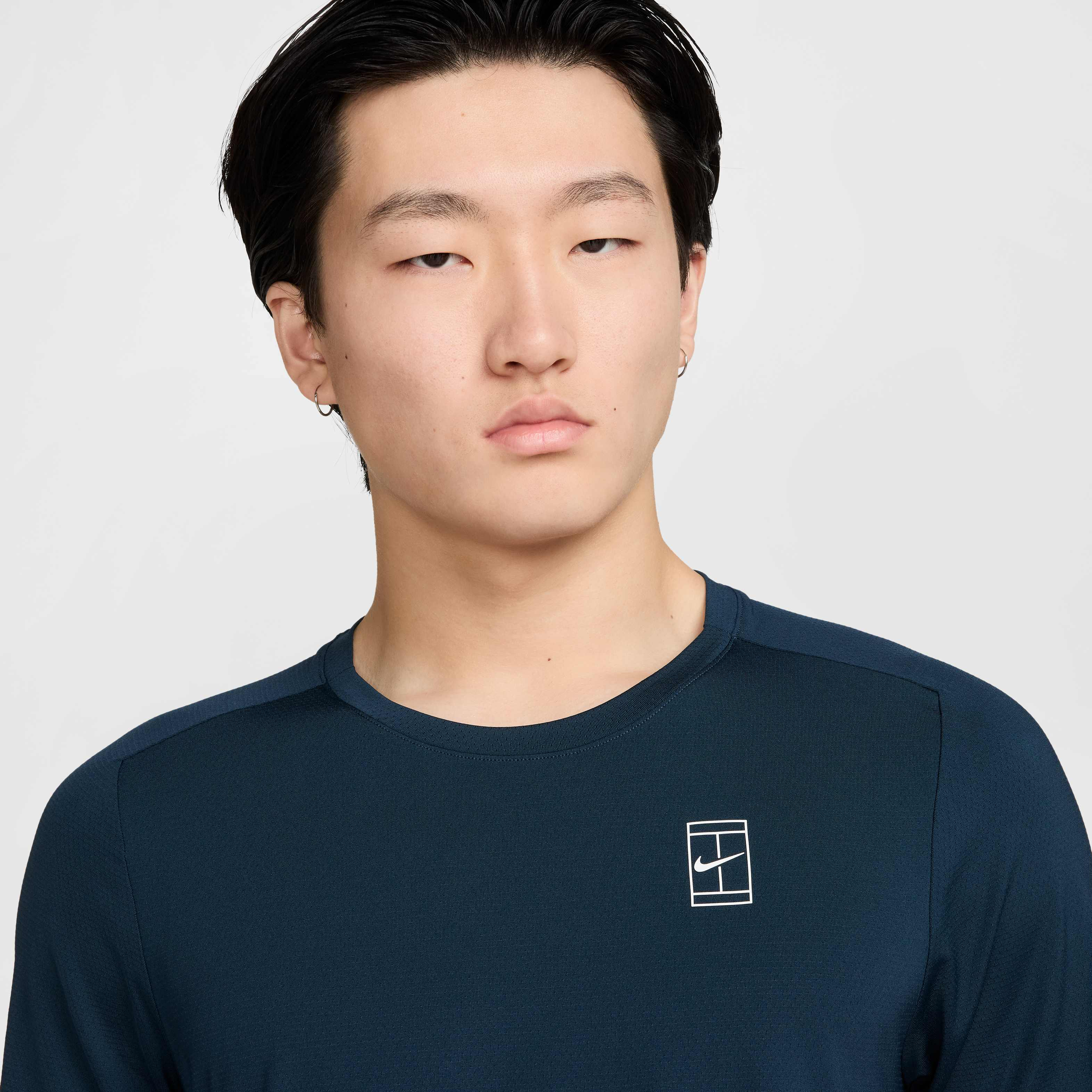 NikeCourt Advantage image number 2