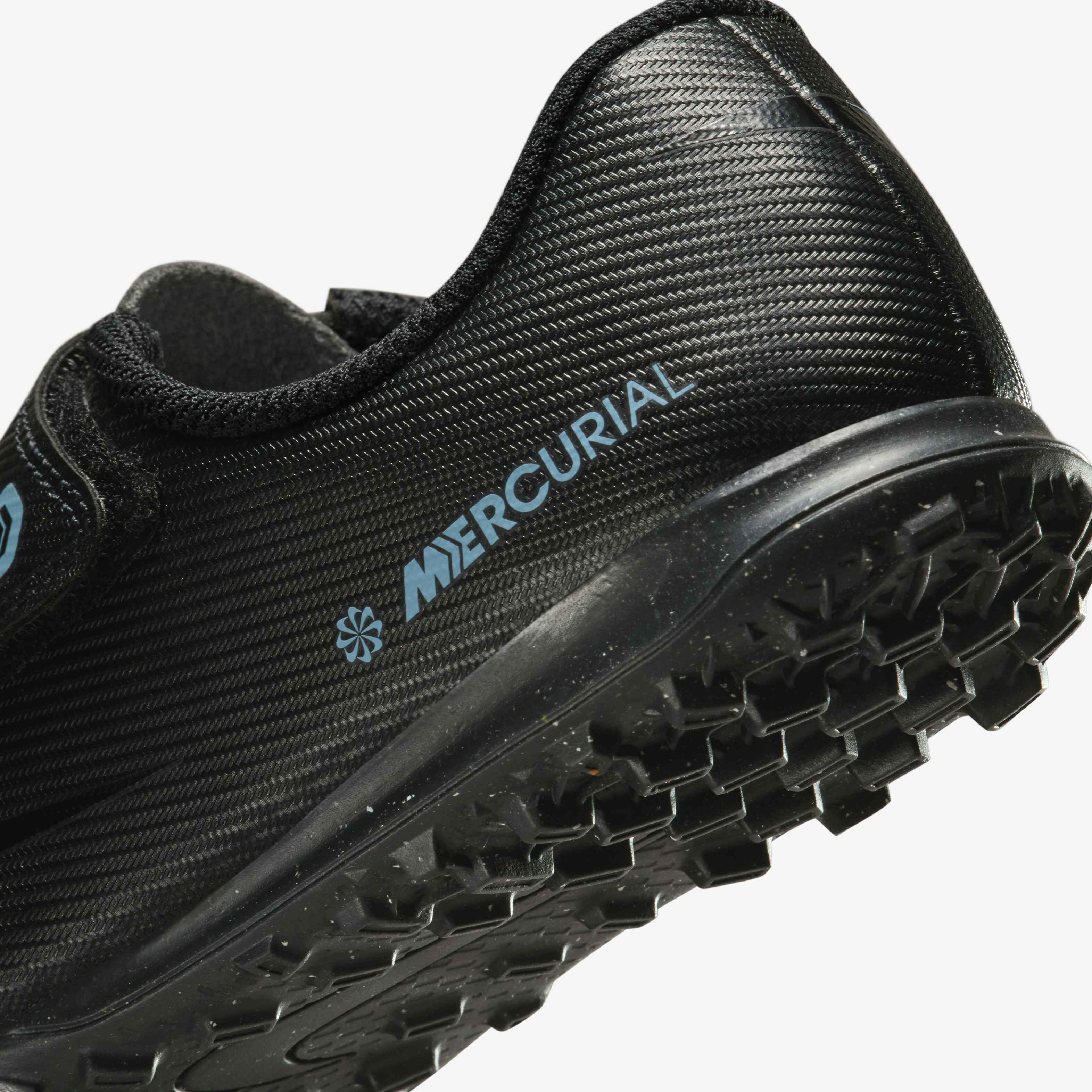 Nike Jr. Mercurial Vapor 16 Club image number 7