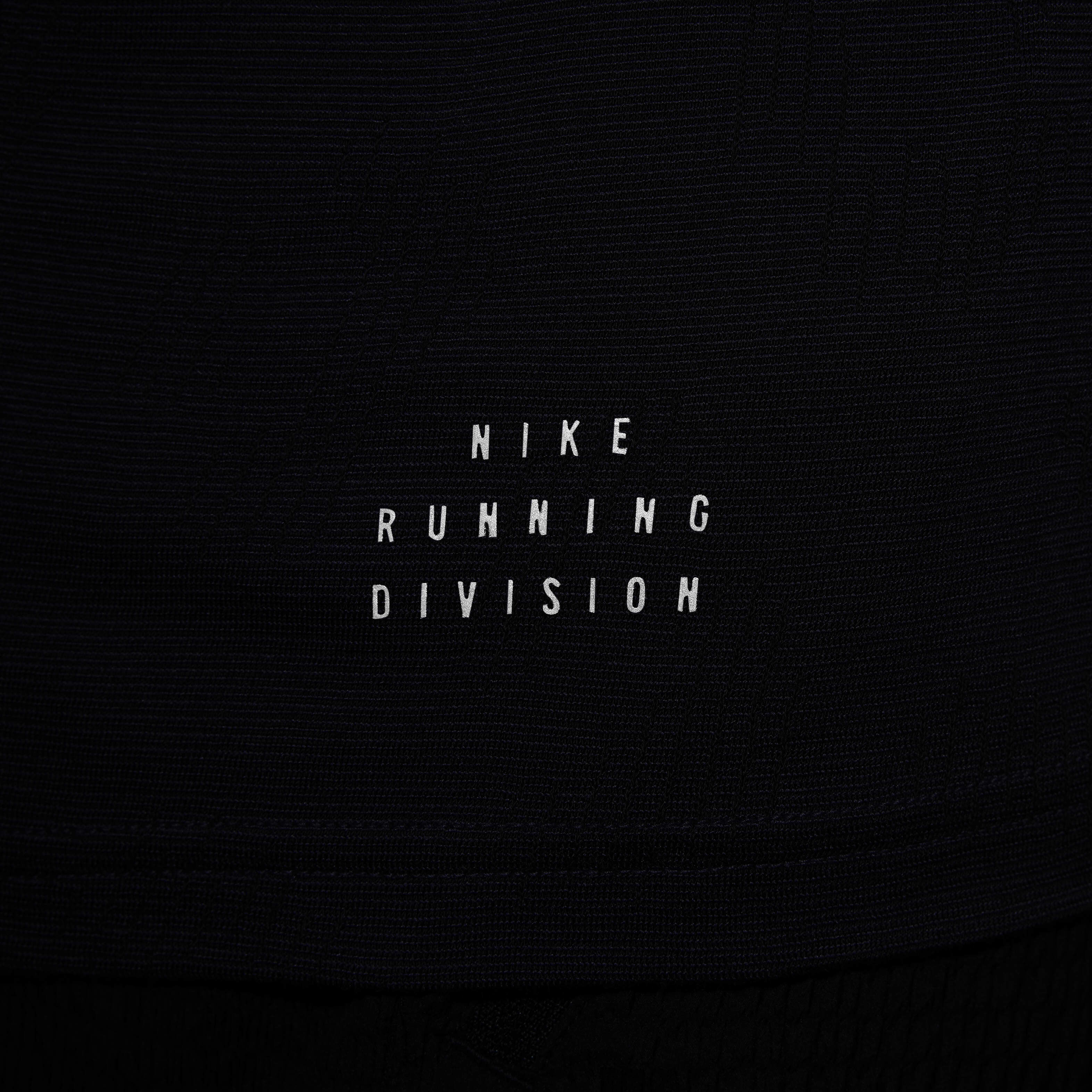 Nike Running Division image number 12