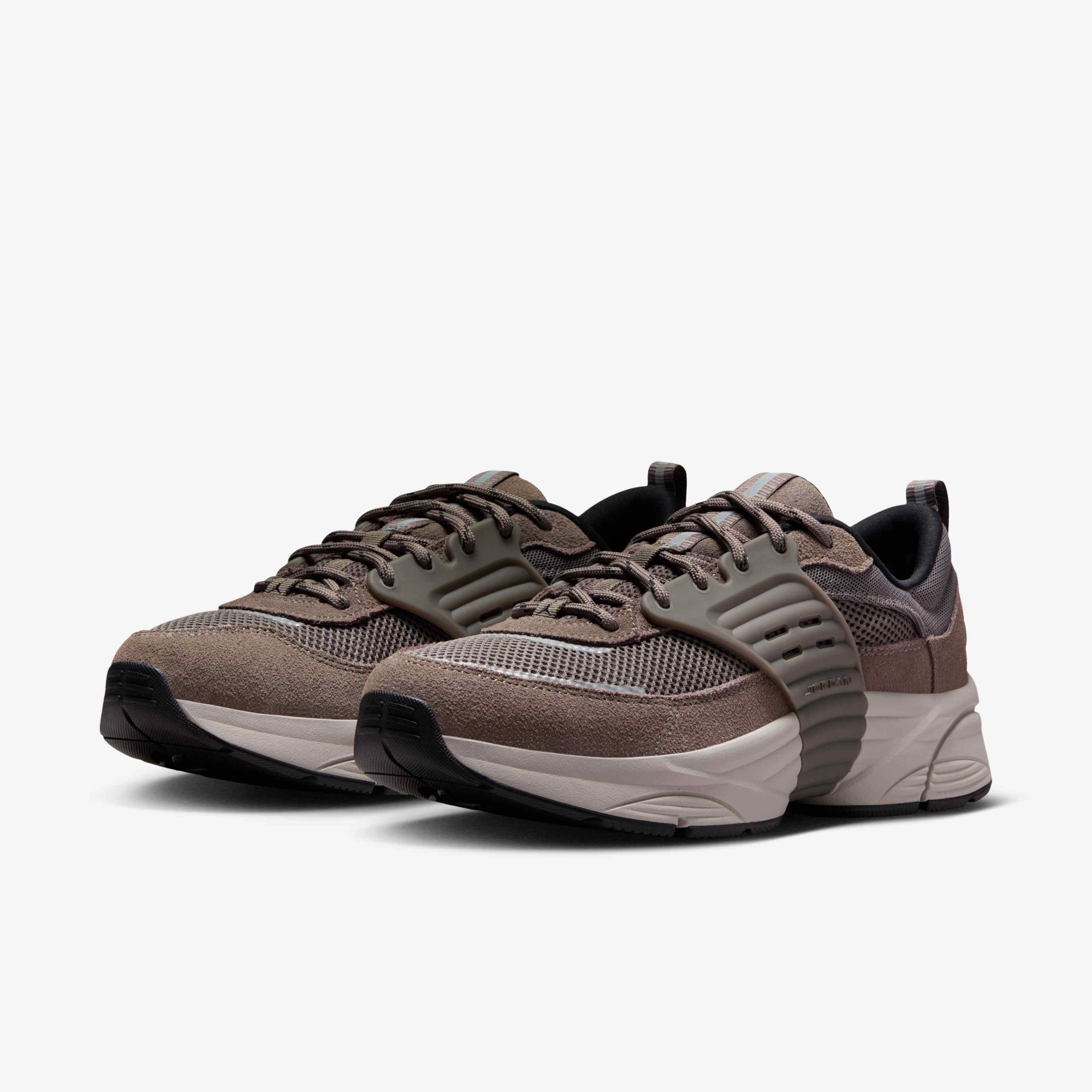 Jordan Trunner O/S image number 4