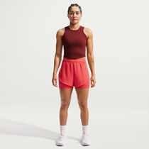 Nike Universa