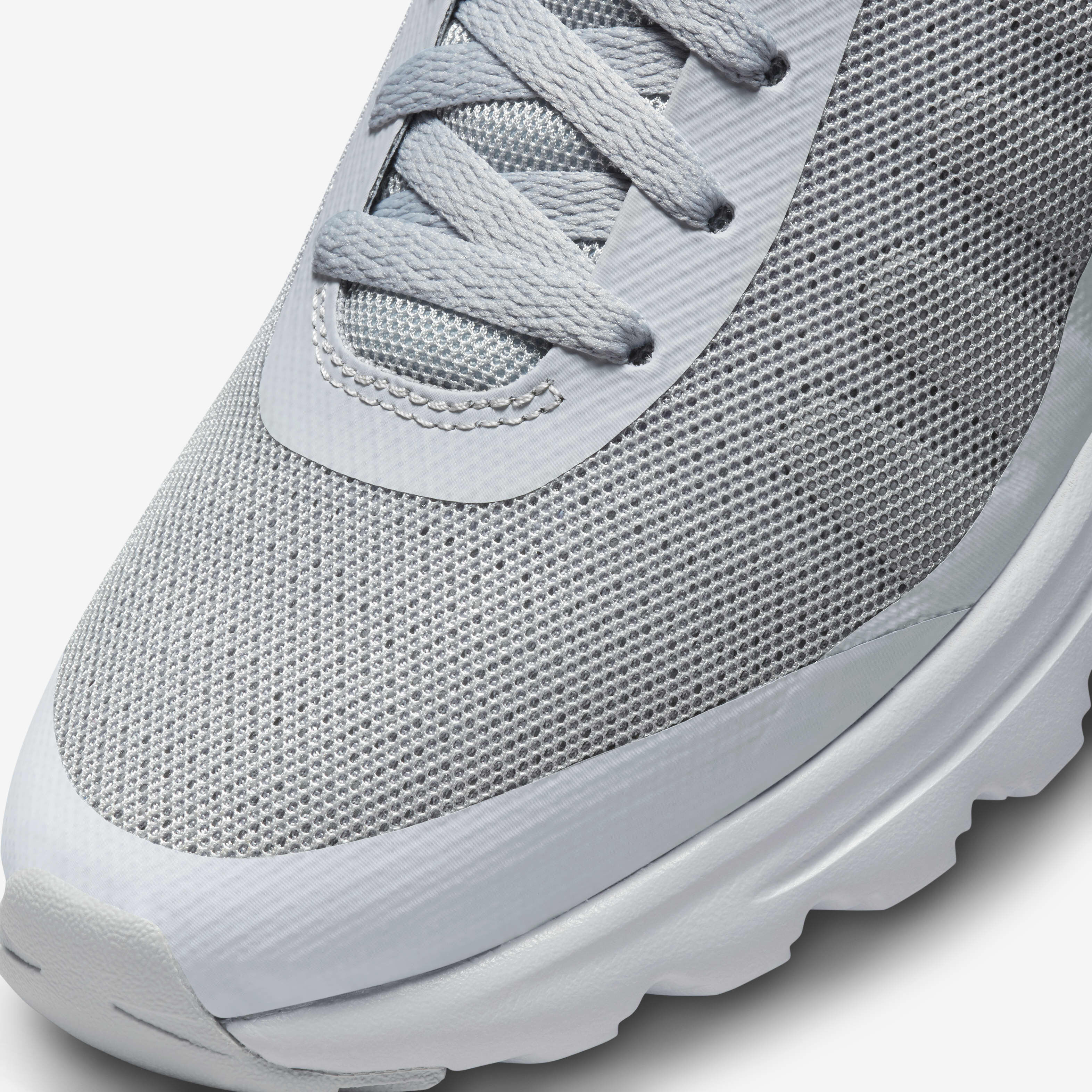 Nike air max invigor nike store top