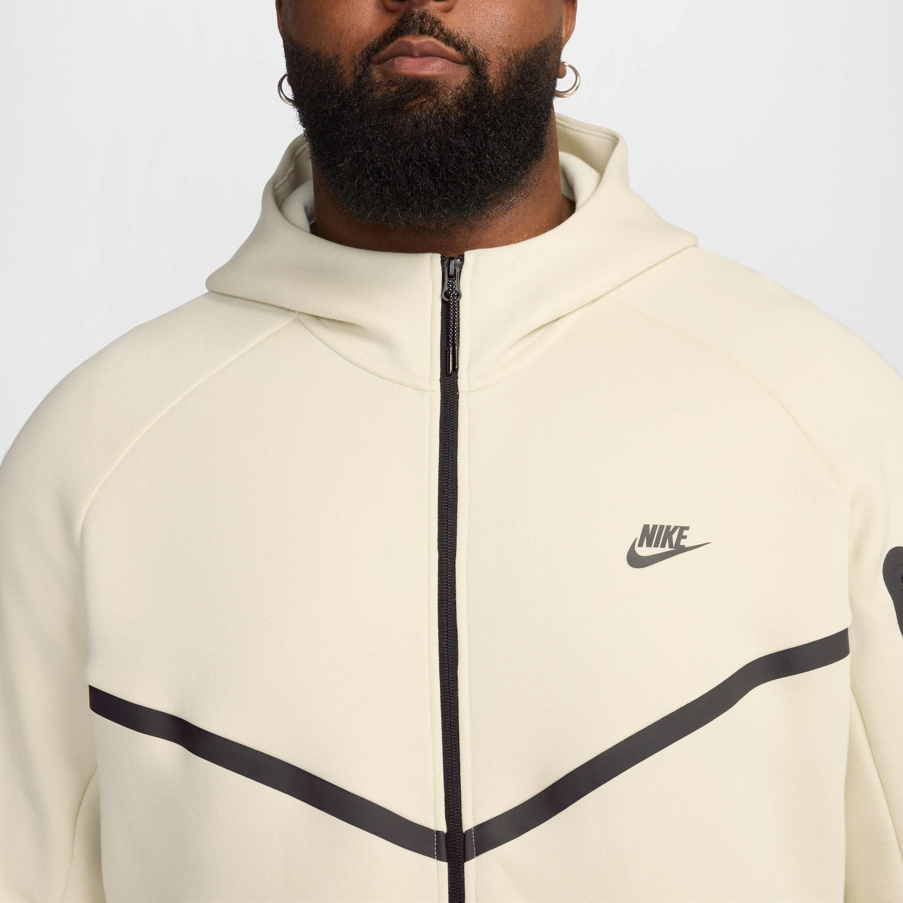 Nike Tech image number 14