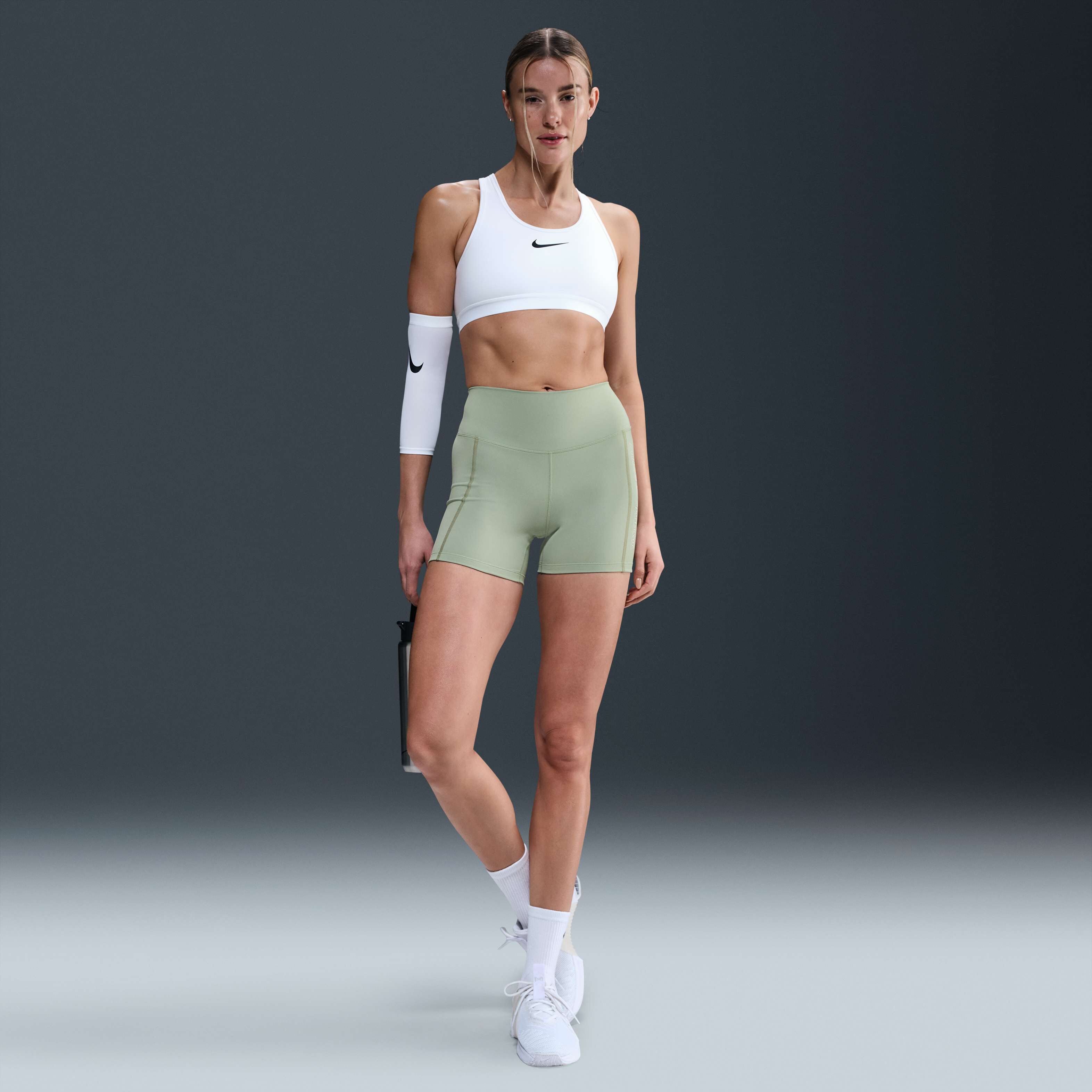 Nike One Fitted image number 0