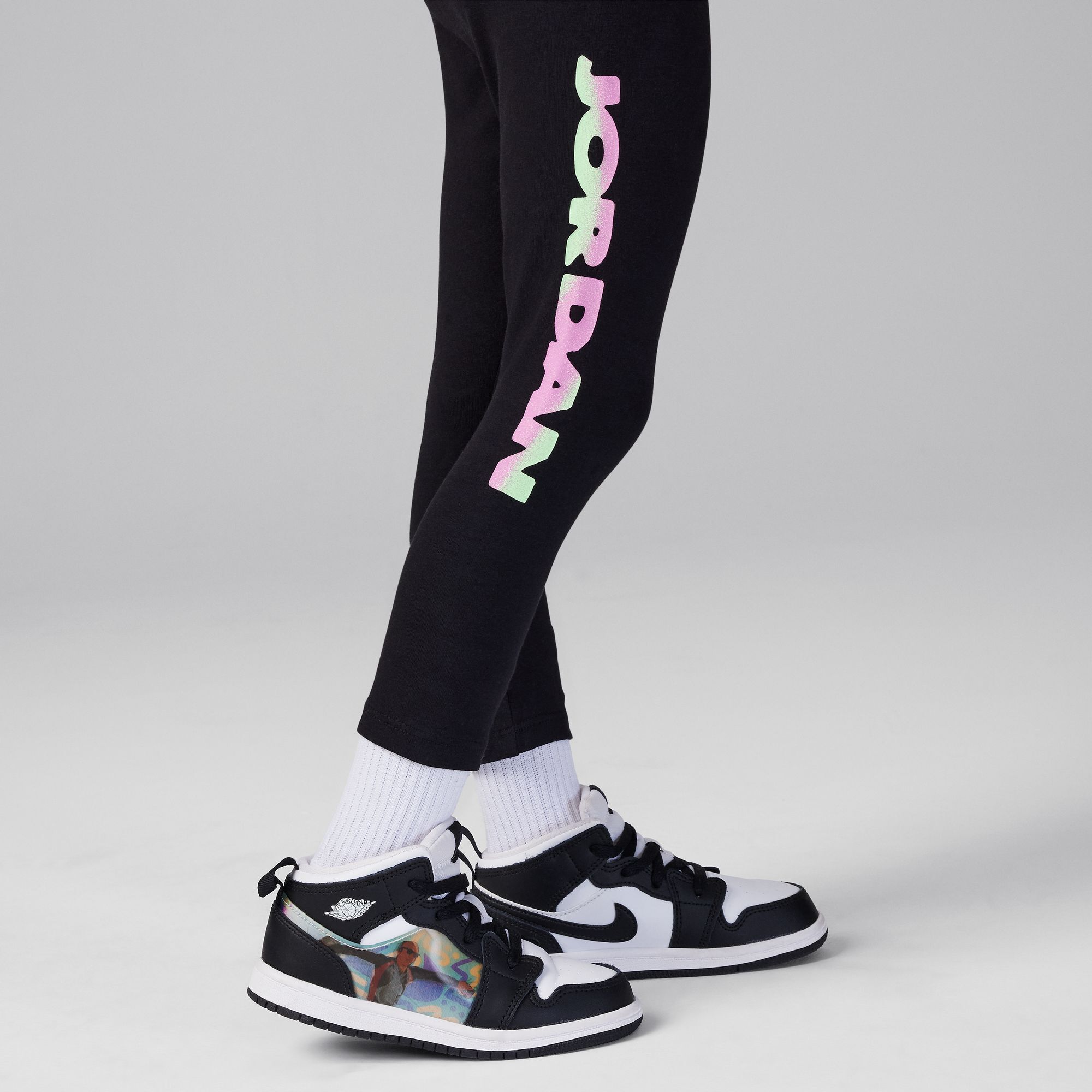 Jordan Deloris Jordan Flowers image number 4