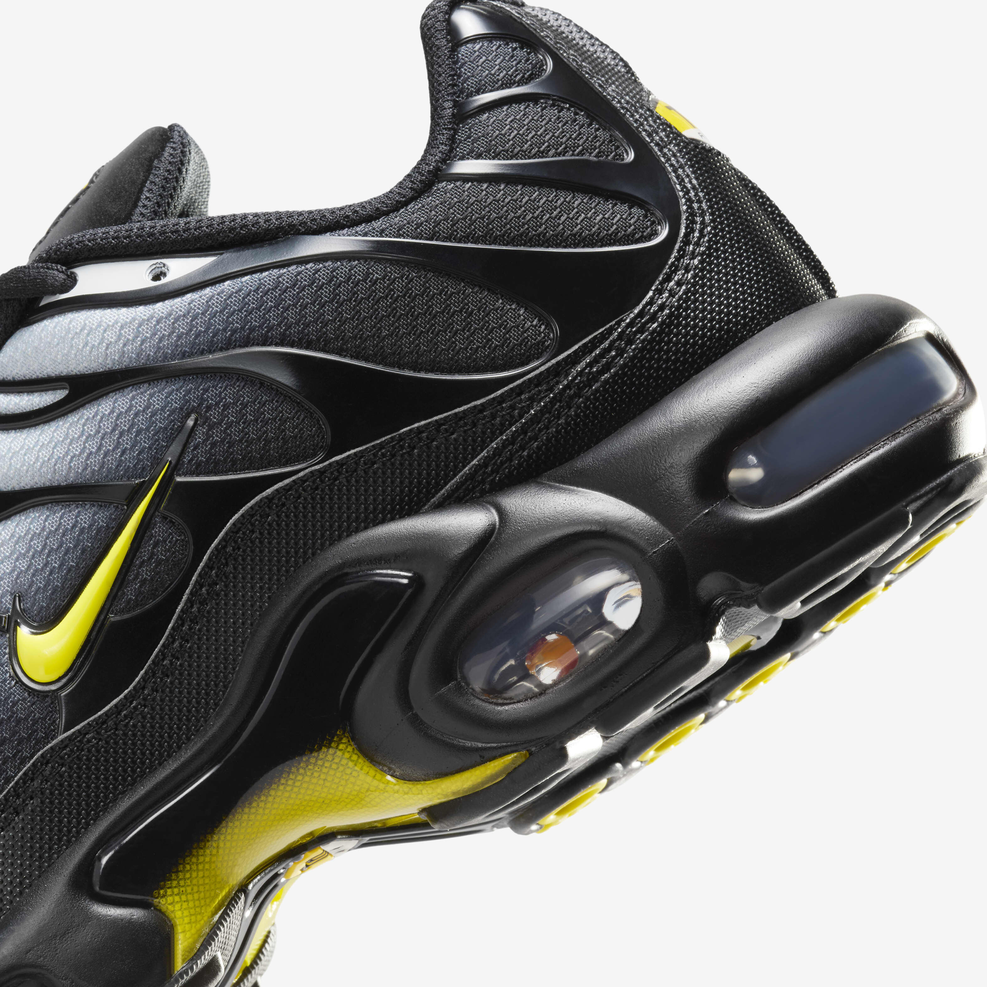 Nike Air Max Plus image number 7