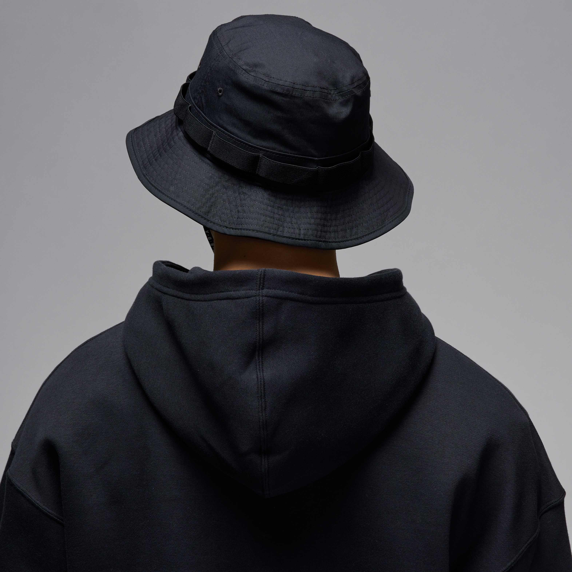 Buy Jordan Apex Bucket Hat - Black/White | Nike Saudi Official
