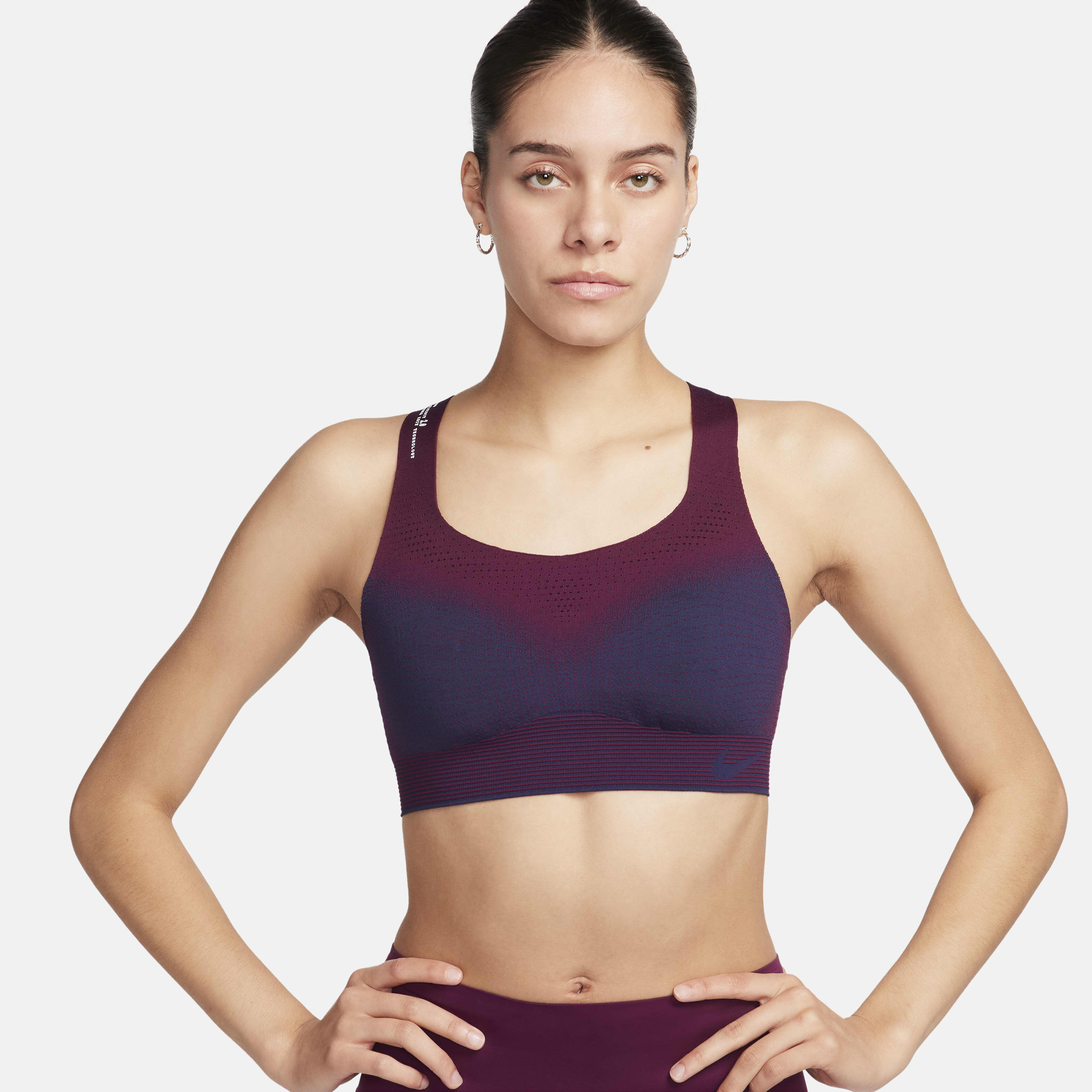 nike sports bra flyknit