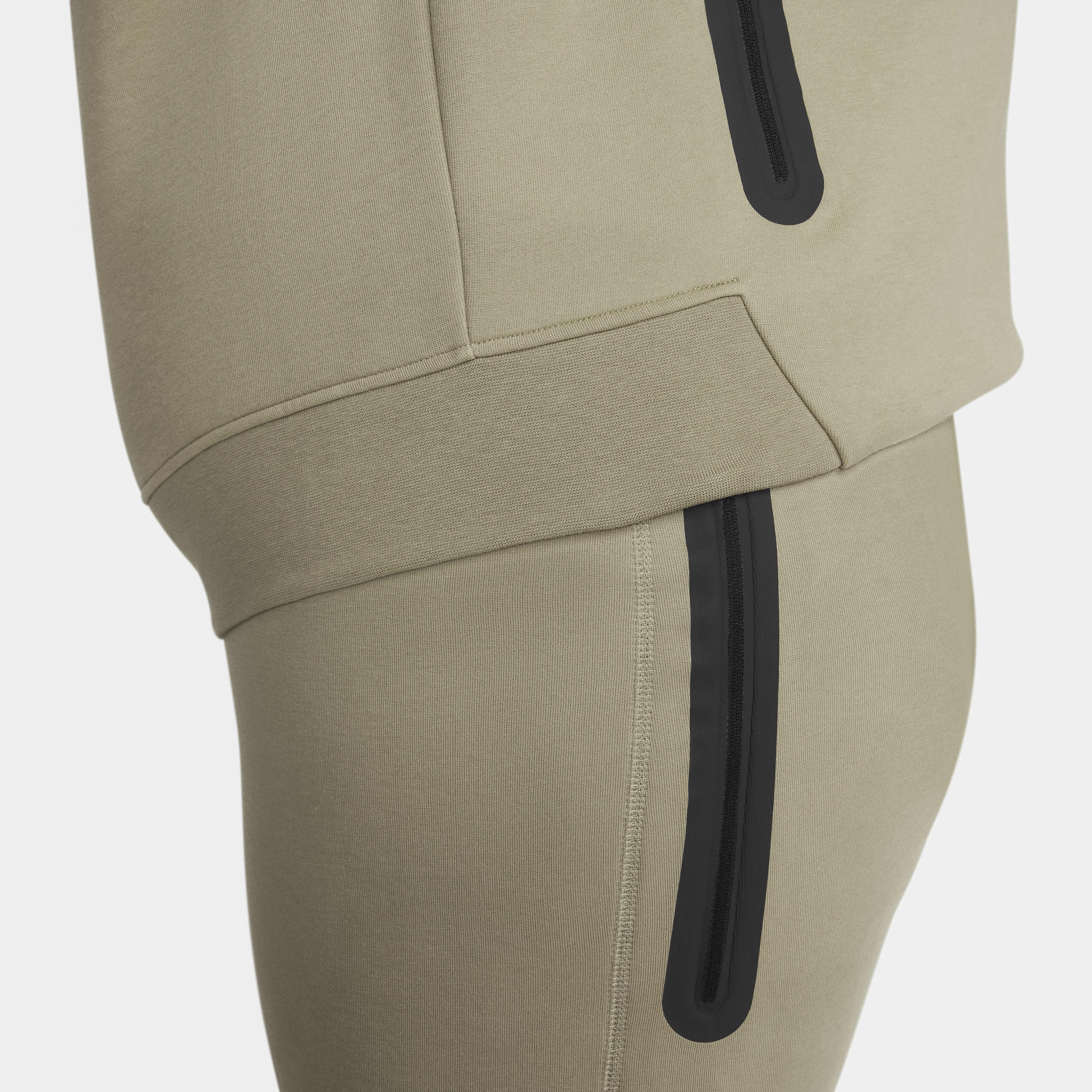 نايكي سبورتسوير تك فليس ويندرانر image number 18