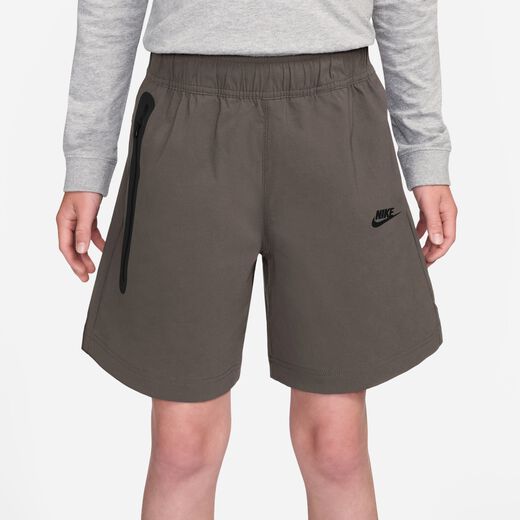 Nike Sportswear Tech