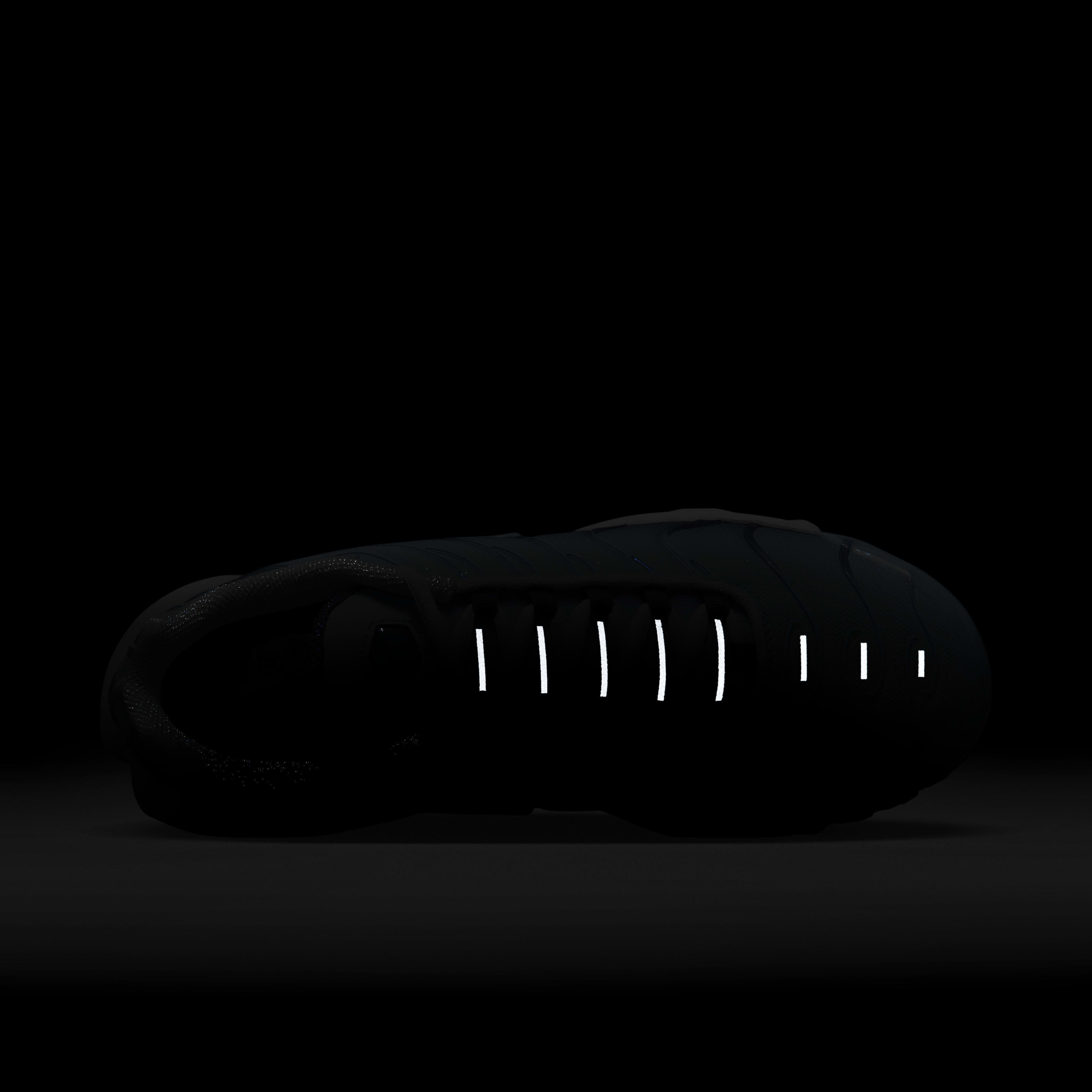 Nike Air Max Plus image number 8