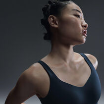 Nike Alate High-Support