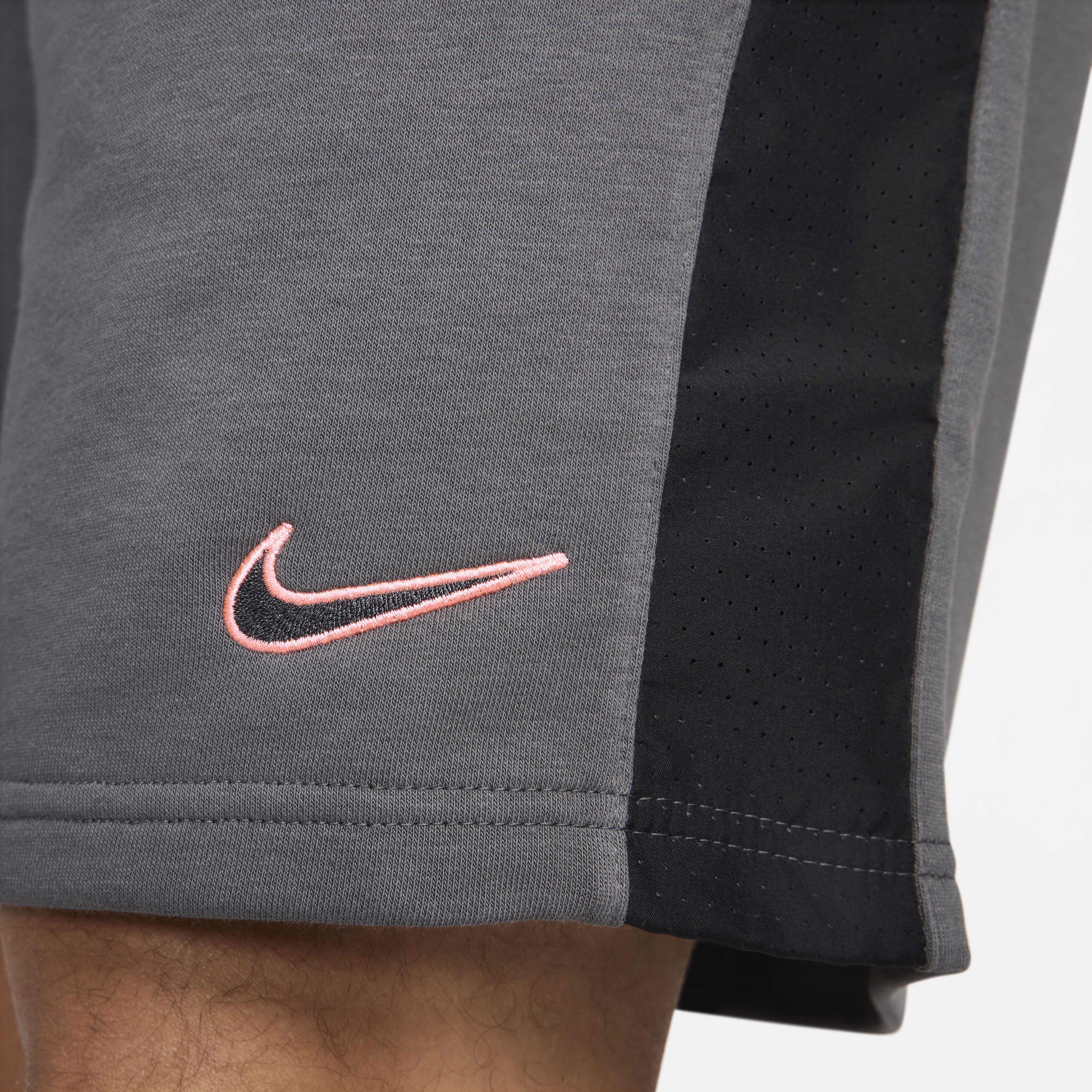 Nike Sportswear image number 5
