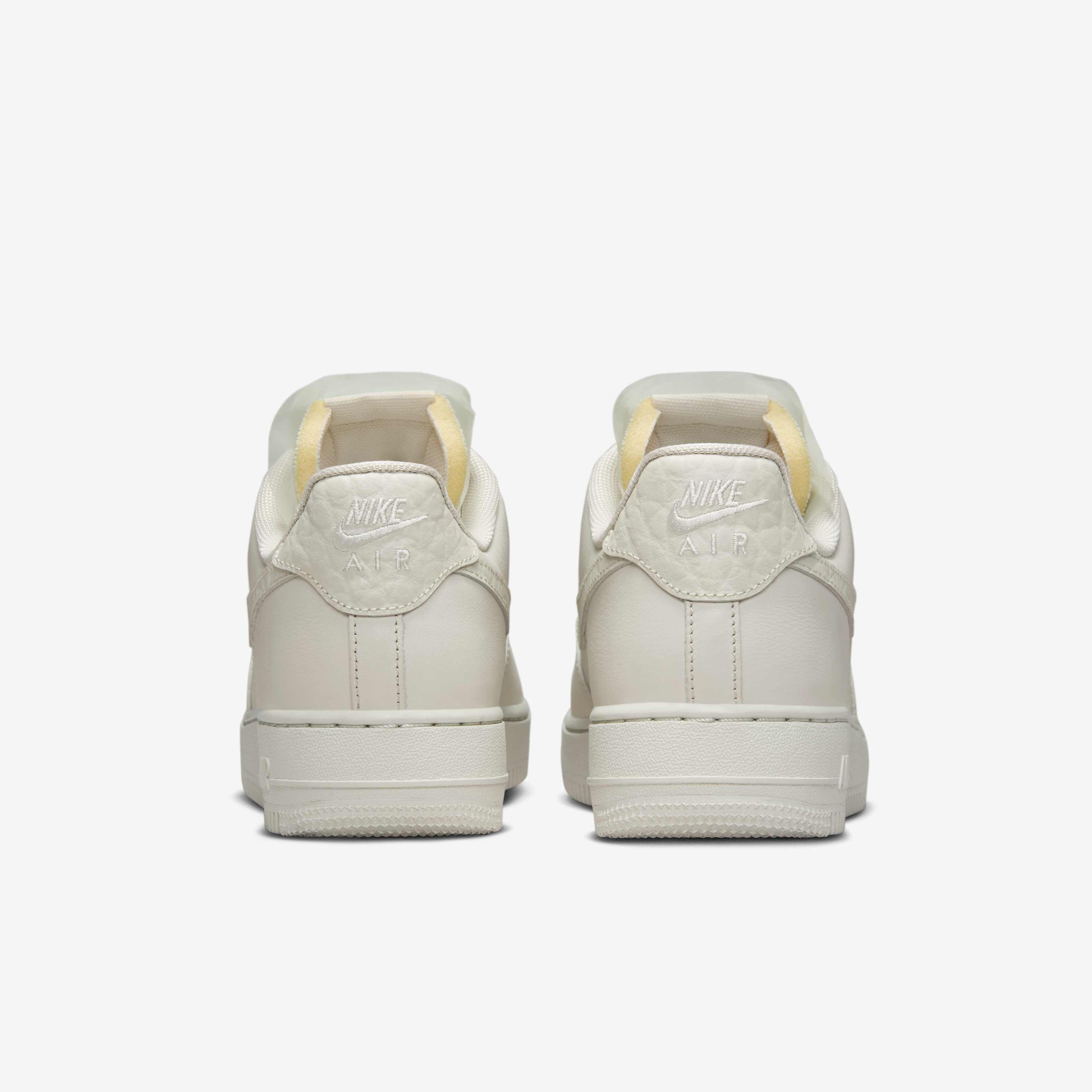 نايكي اير فورس 1 لو بريميوم image number 5