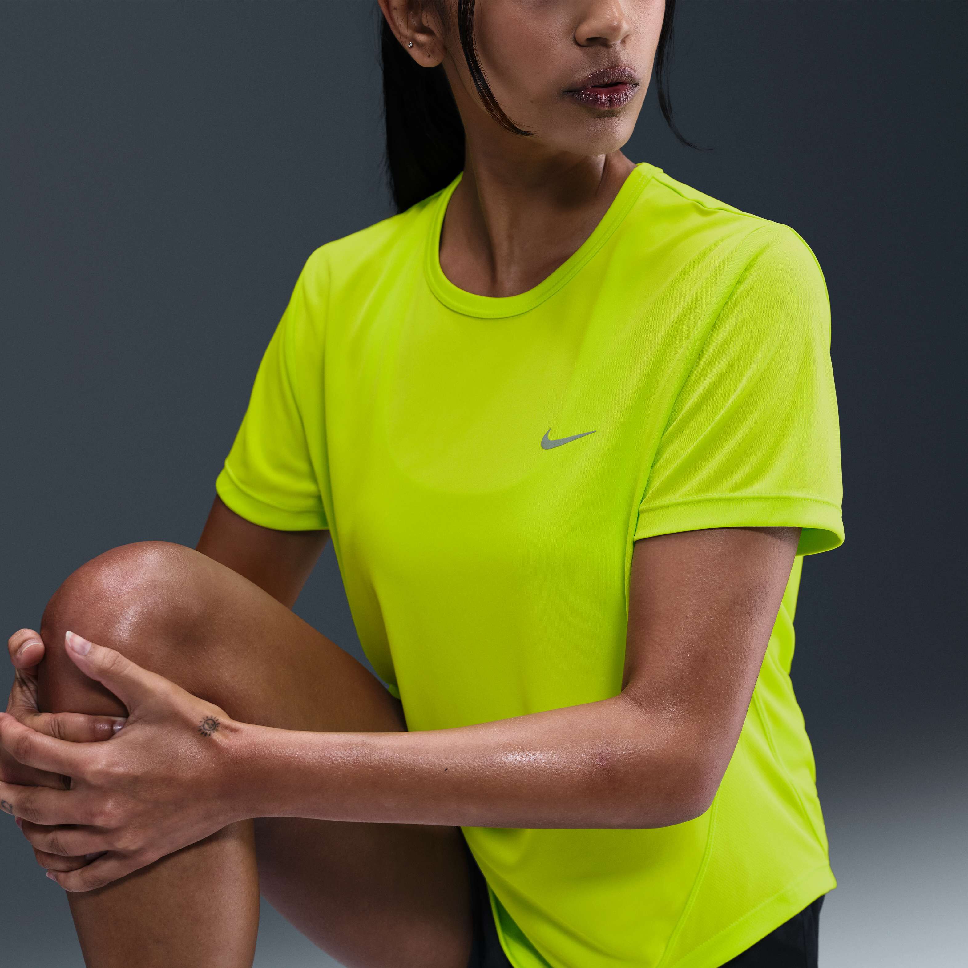 نايكي تيمبو image number 2