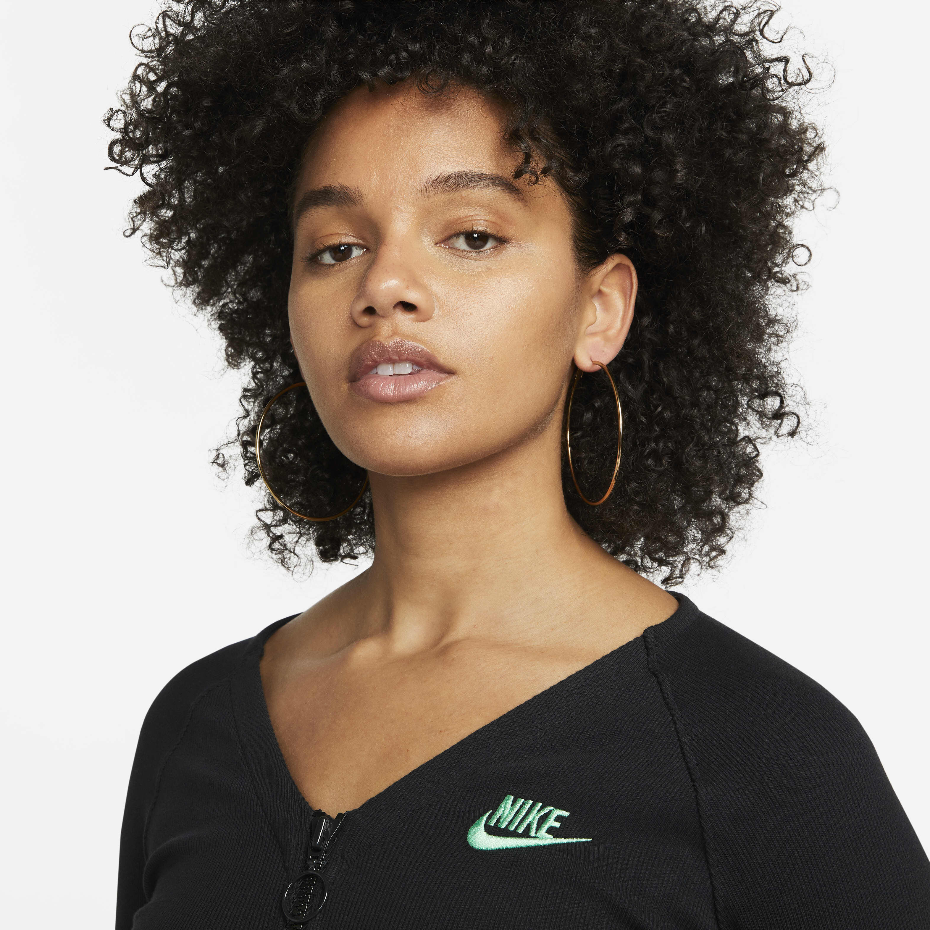 نايكي سبورتسوير image number 2