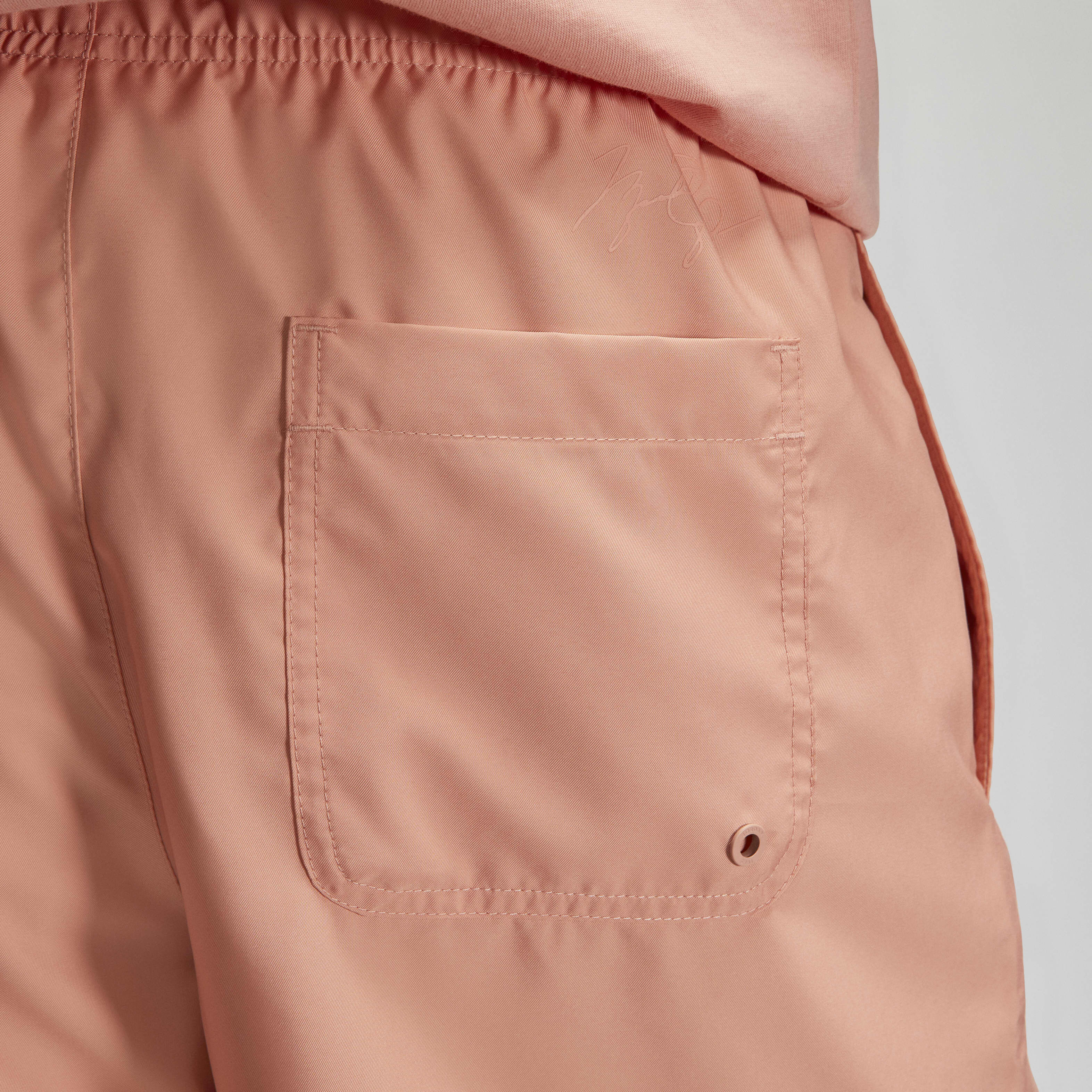 Jordan Essentials image number 5