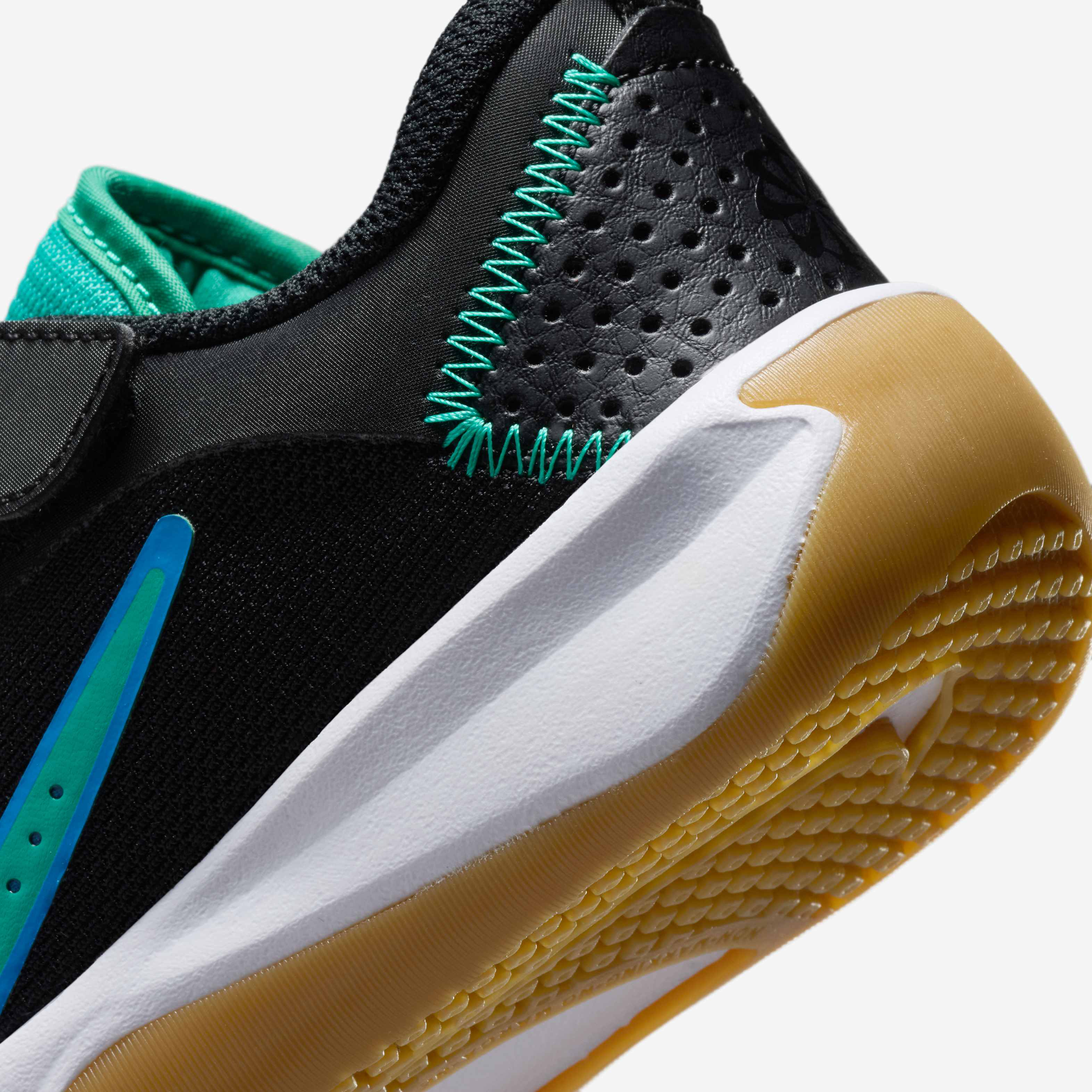 نايكي أومني ملتي-كورت image number 7