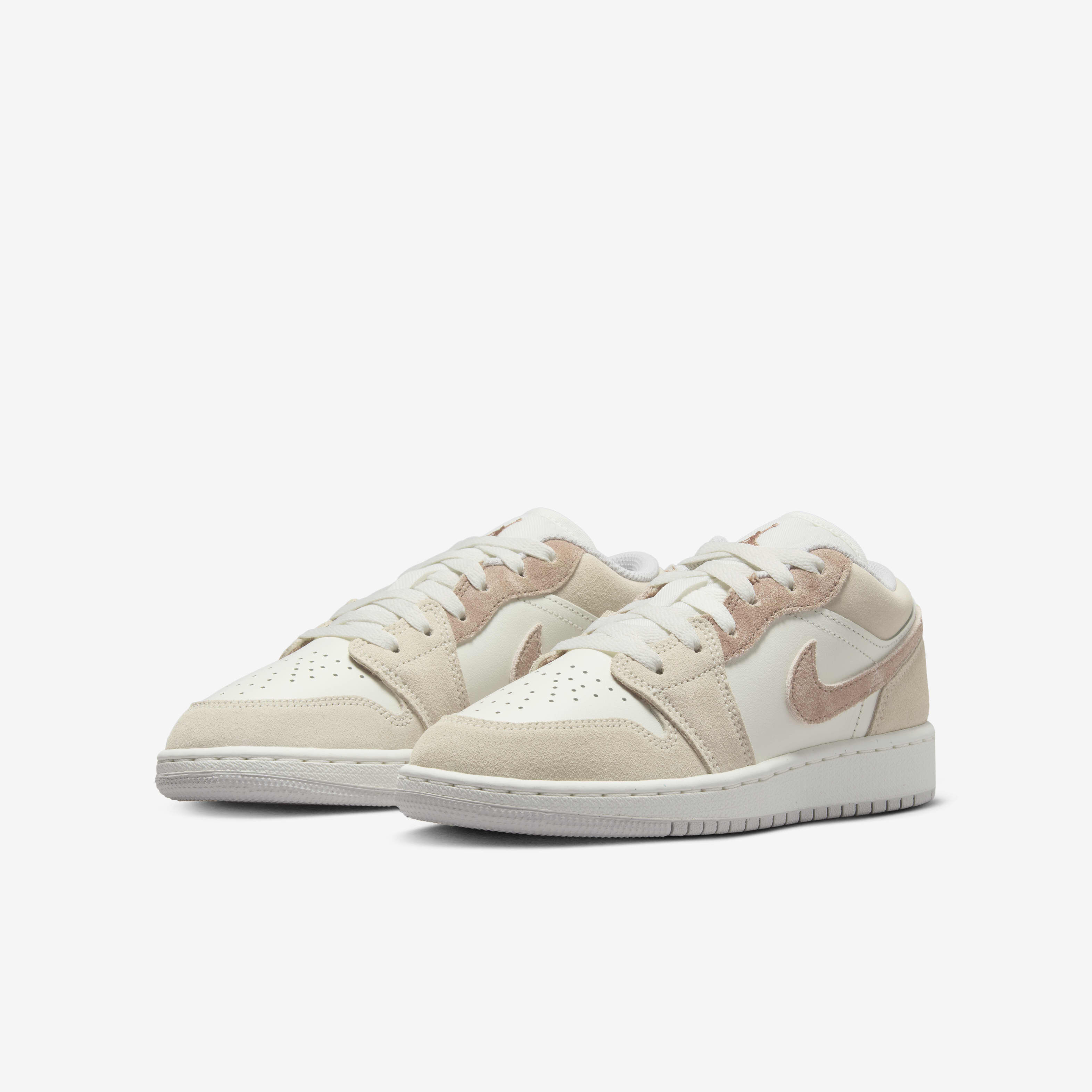 Air Jordan 1 Low SE image number 4