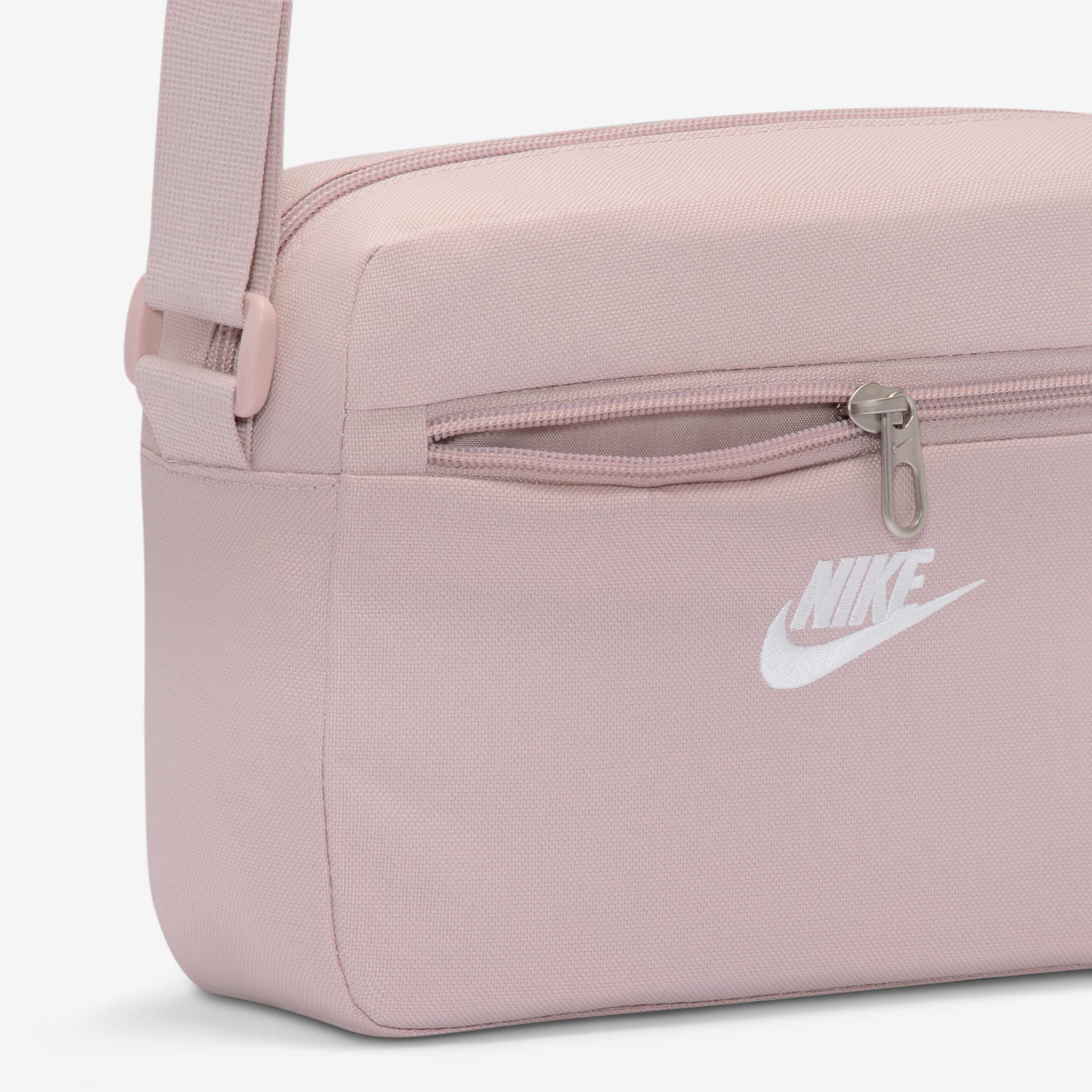 Nike Heritage image number 5