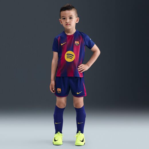 أجدد أطقم للأطفال-نايكي, F.C. برشلونة 26/2025 ستاديوم الأساسي, طقم كرة القدم نايكي من 3 قطع طبق الأصل للأطفال الصغار