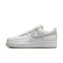 Nike Air Force 1 '07 LV8