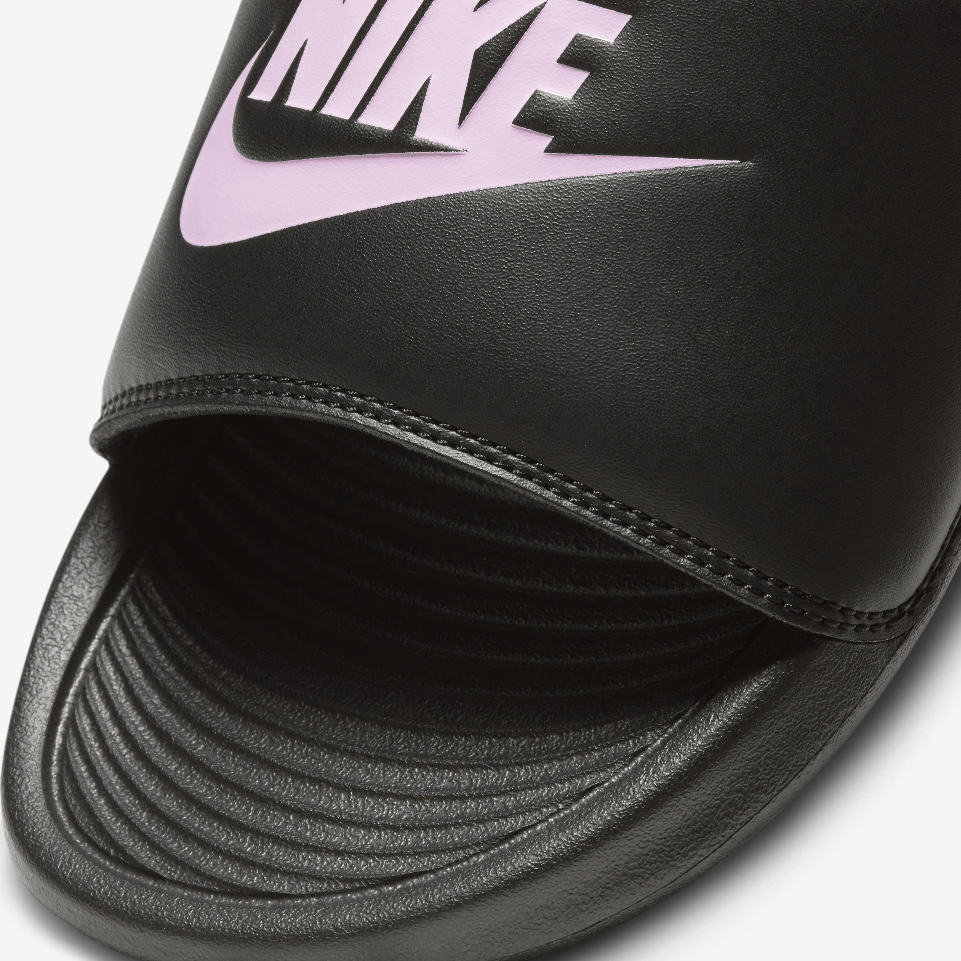 ★韓国の人気★【NIKE】★Victori One Slides★25-33cm Nike Victori One Men's Slides. Nike.com