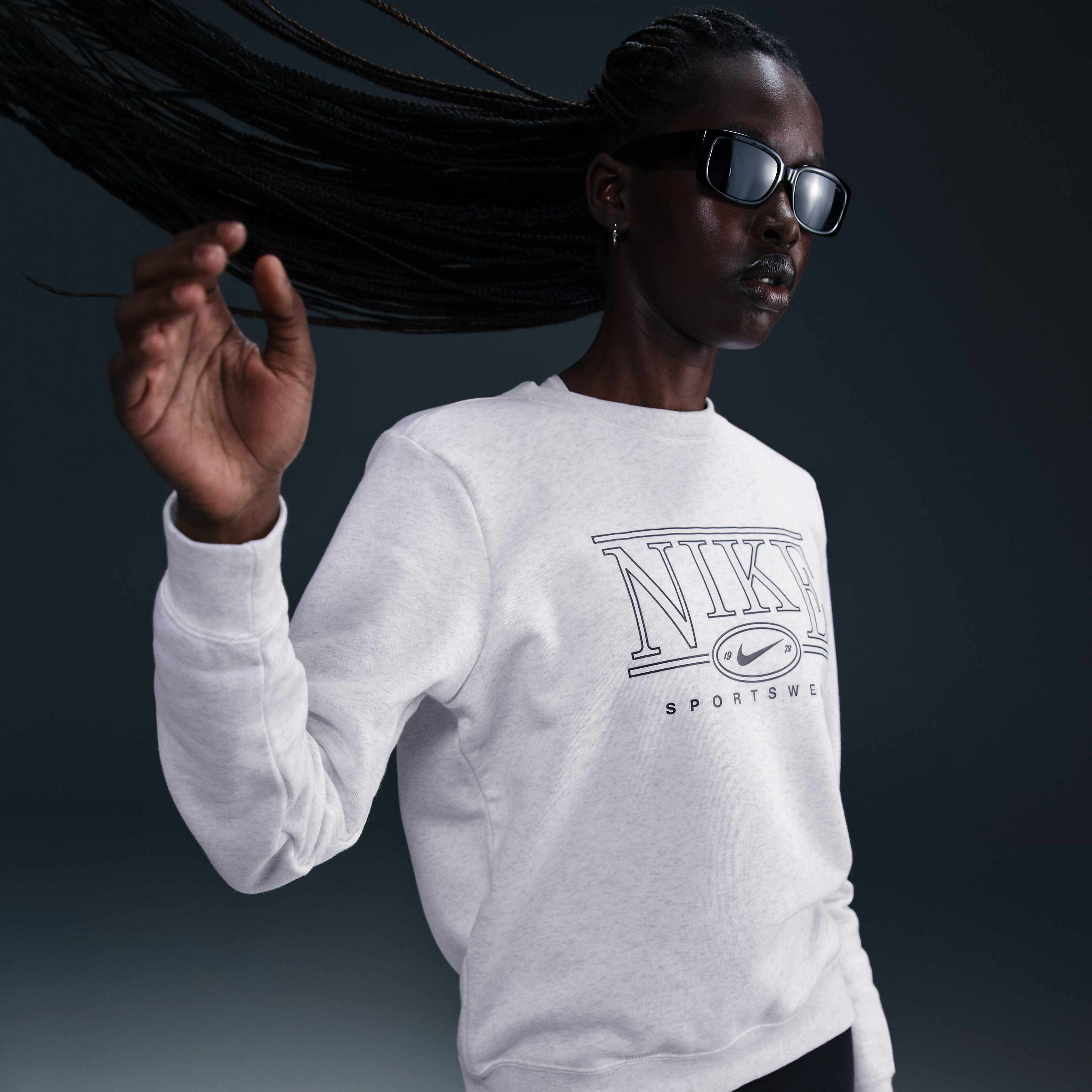 نايكي سبورتسوير كلوب فليس image number 2