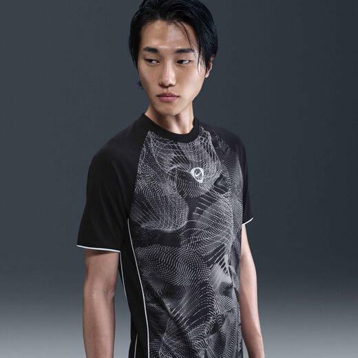 Nike Football Training-Nike, Nike Academy+, Men's Dri-FIT Short-Sleeve Football Top