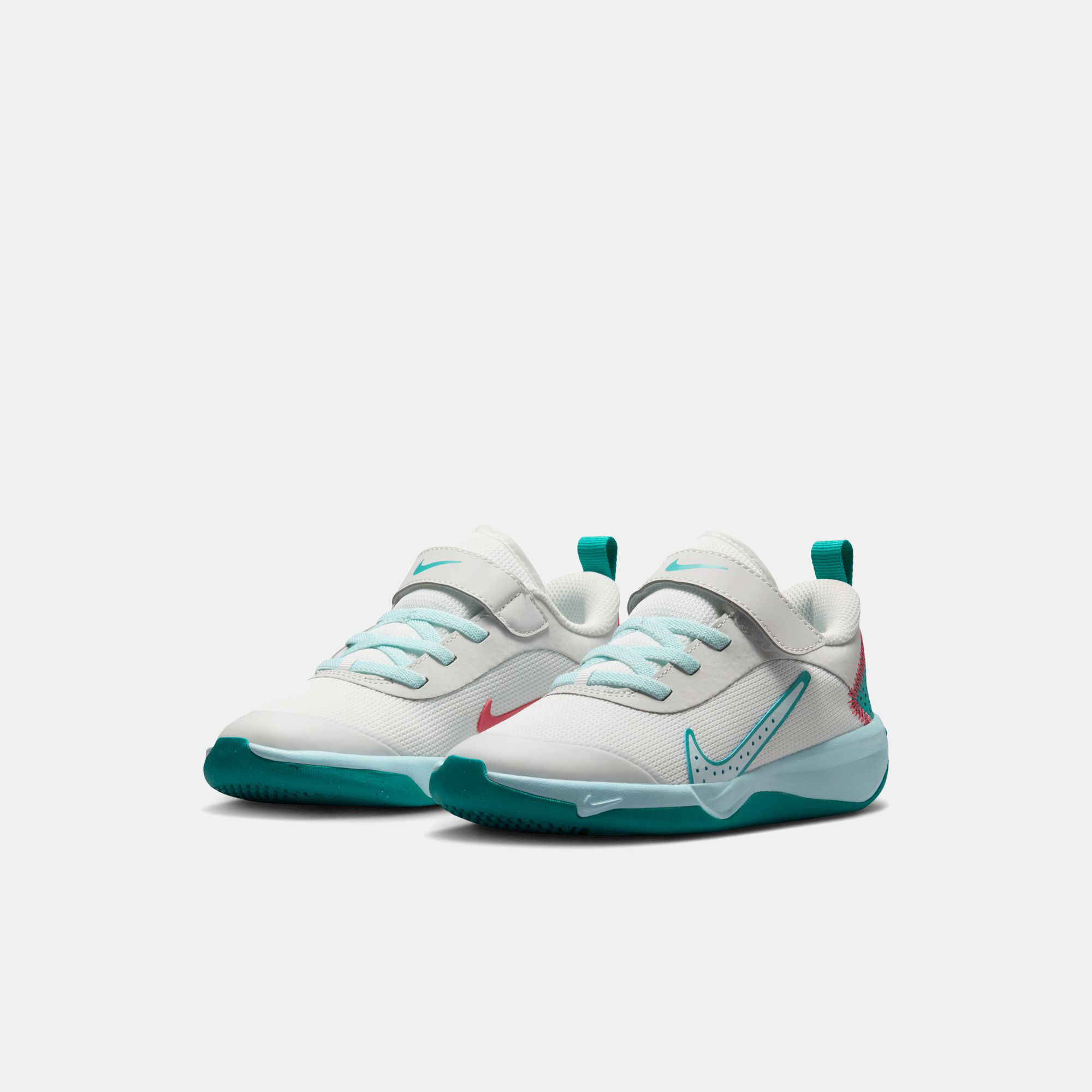 Nike Omni Multi-Court image number 2