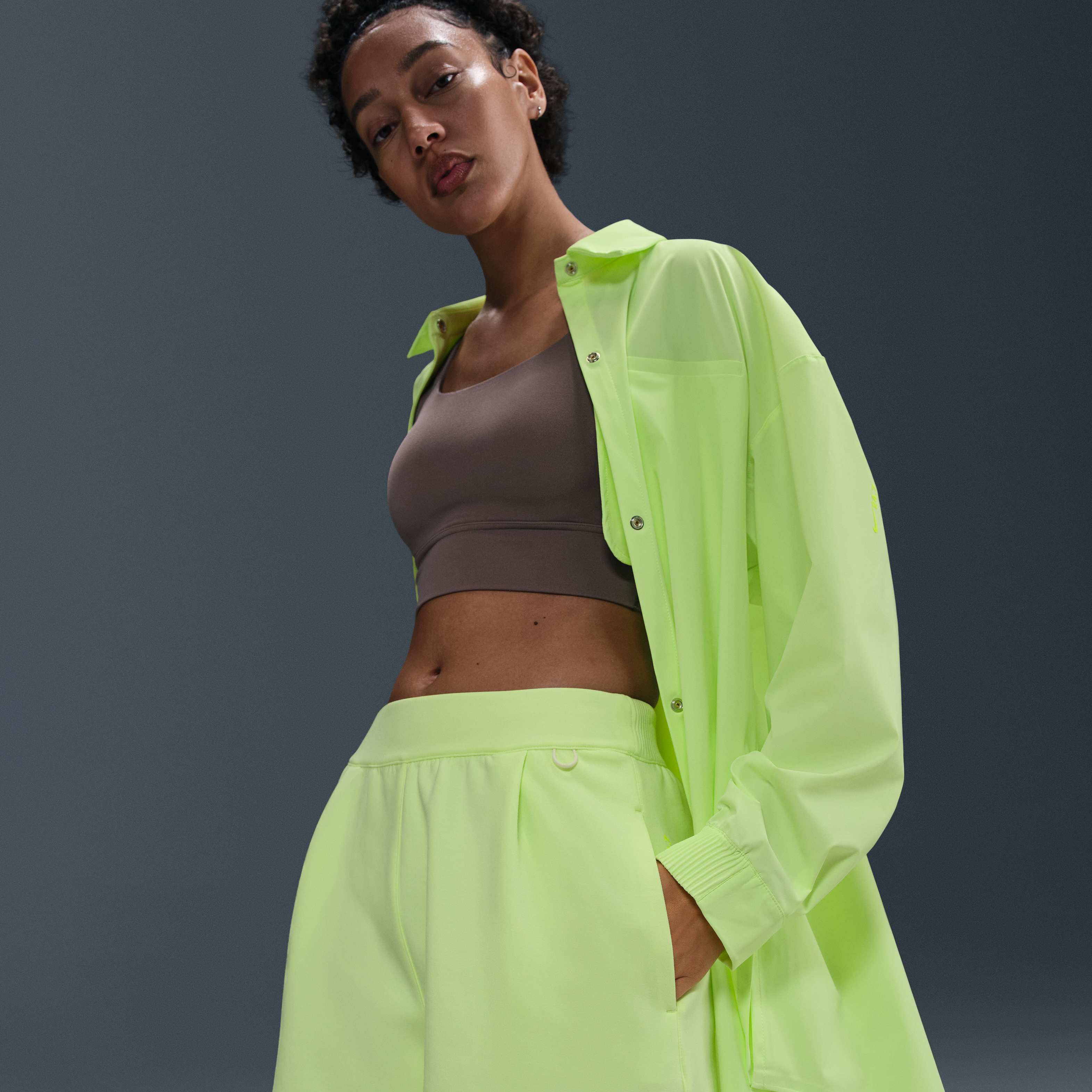 نايكي 24.7 امبوسبلي سوفت image number 4