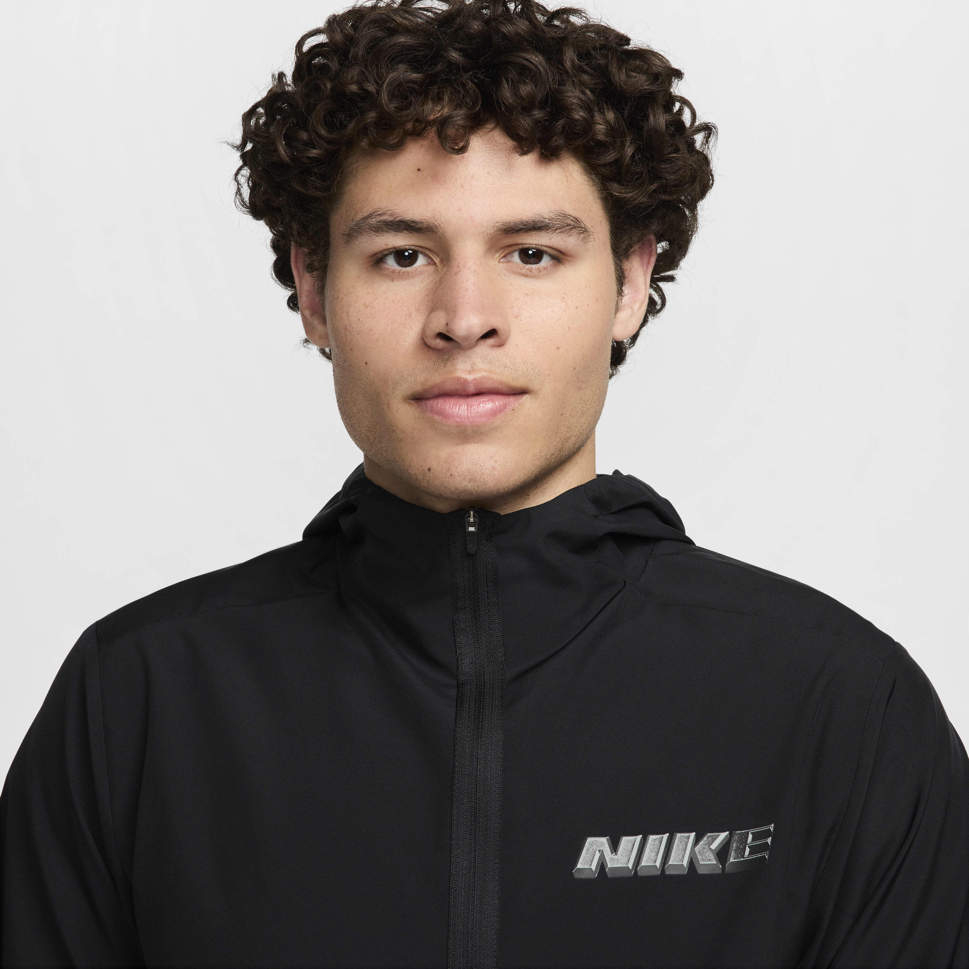 Buy Nike Form Men's Dri-FIT Versatile Jacket - Black